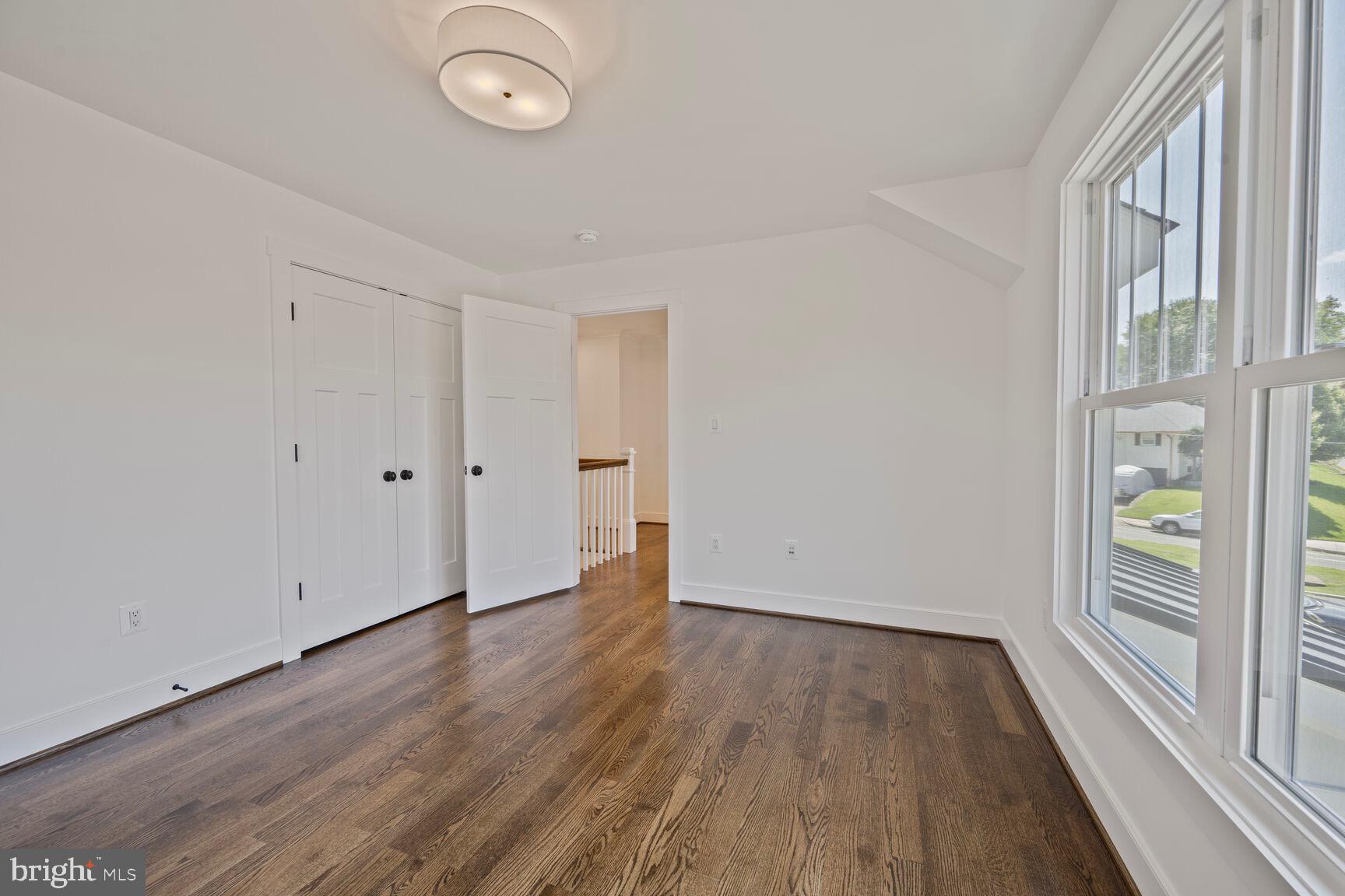 BROYHILL HEIGHTS - Residential