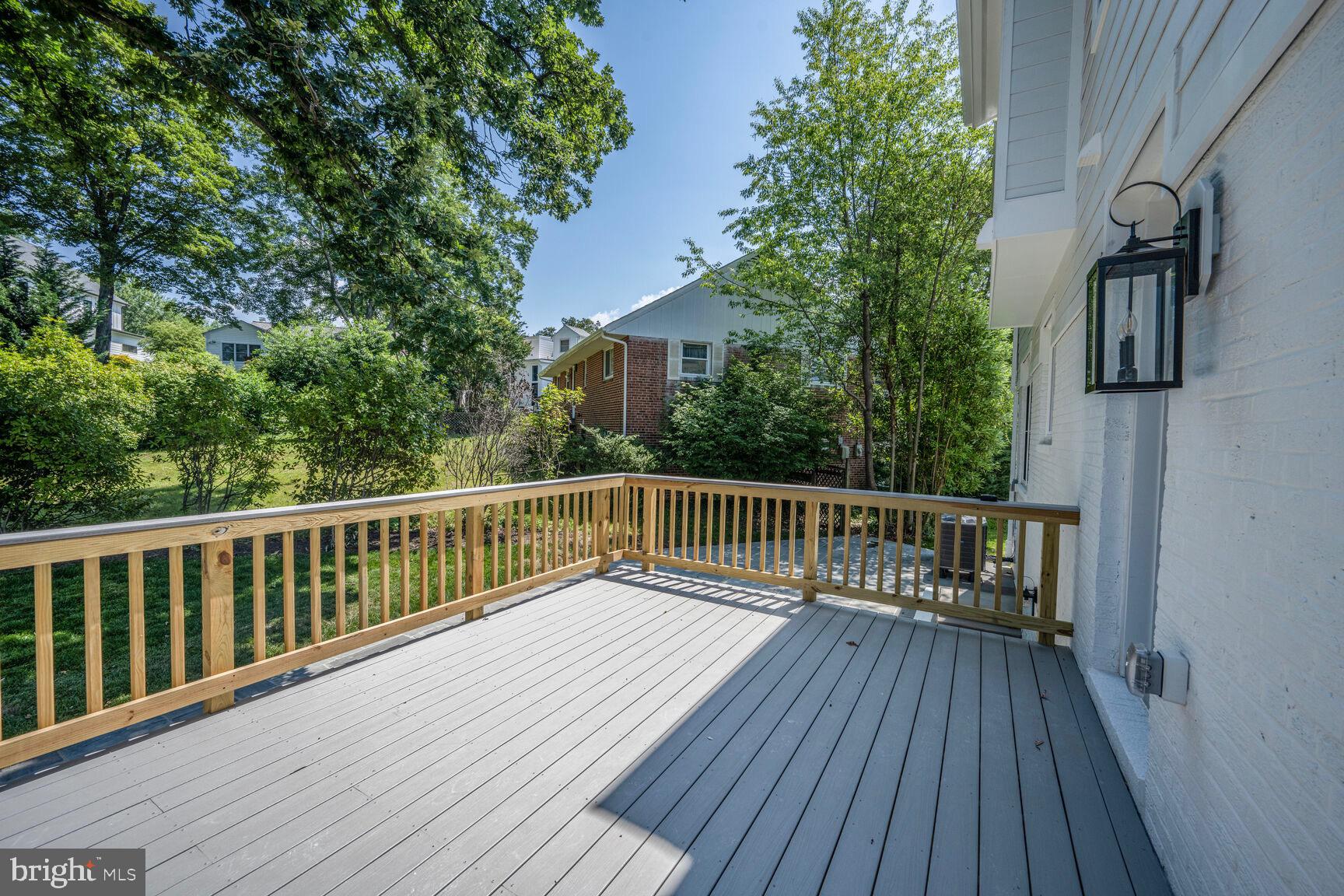 BROYHILL HEIGHTS - Residential