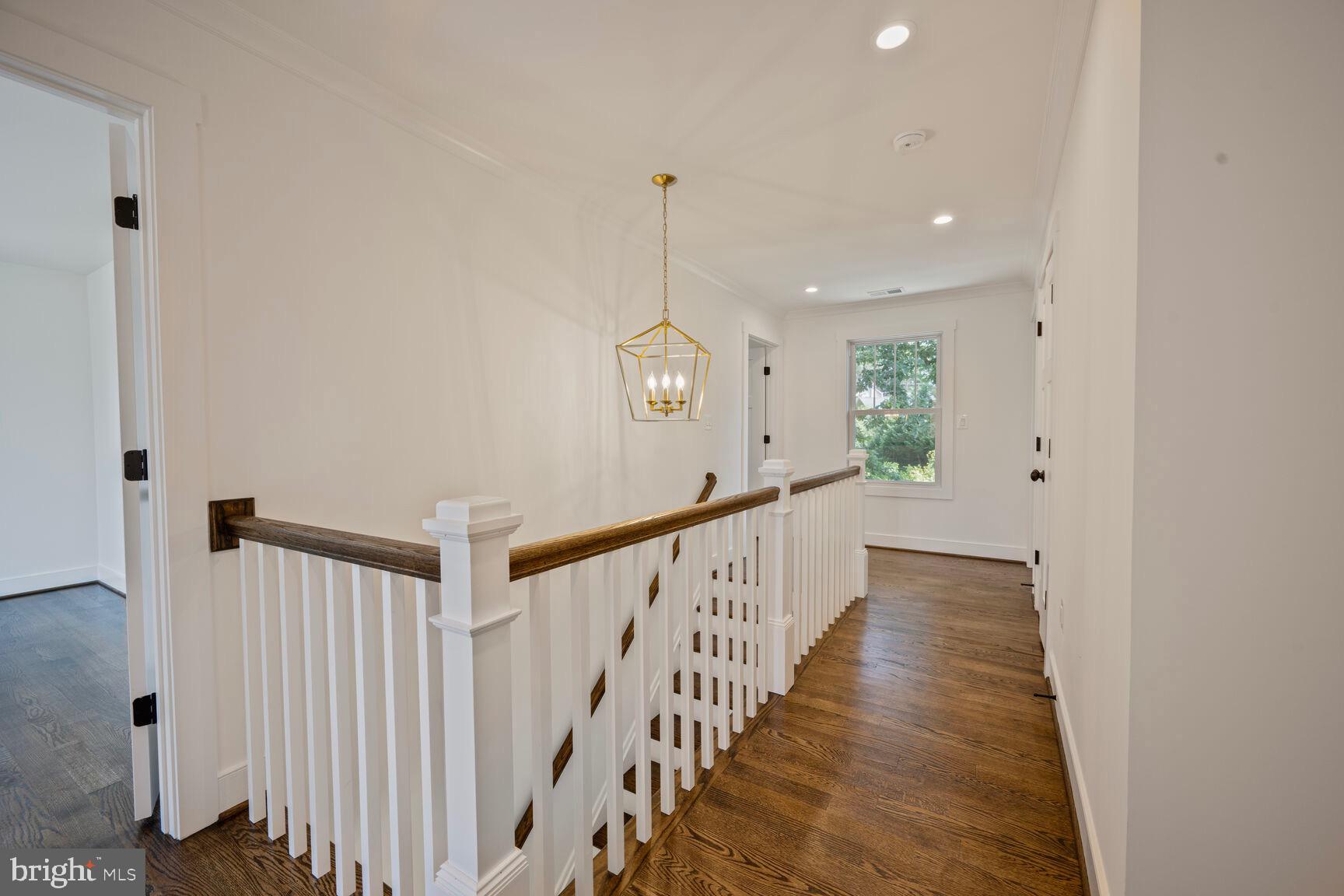 BROYHILL HEIGHTS - Residential