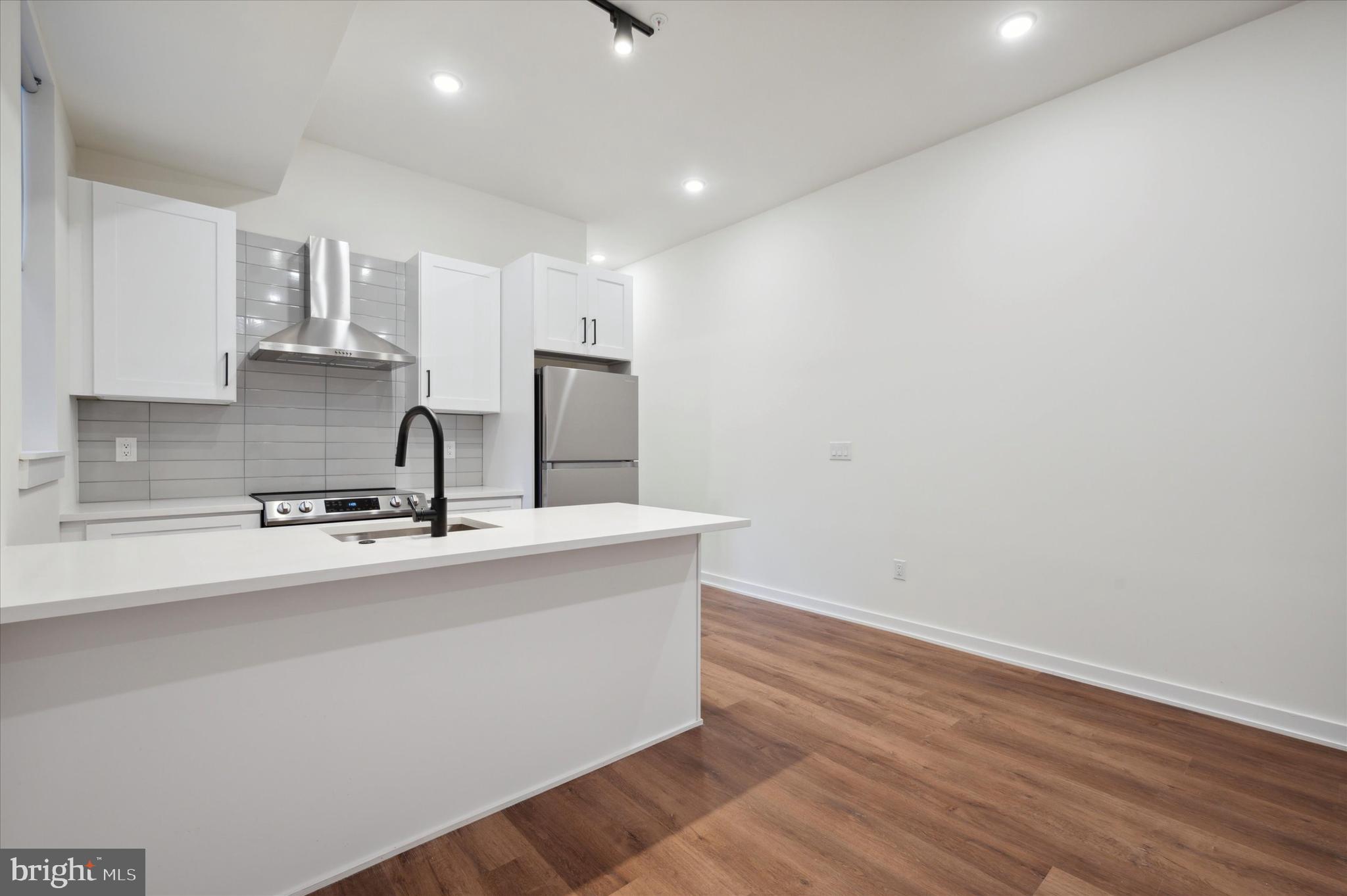 2513 N HOWARD STREET 301