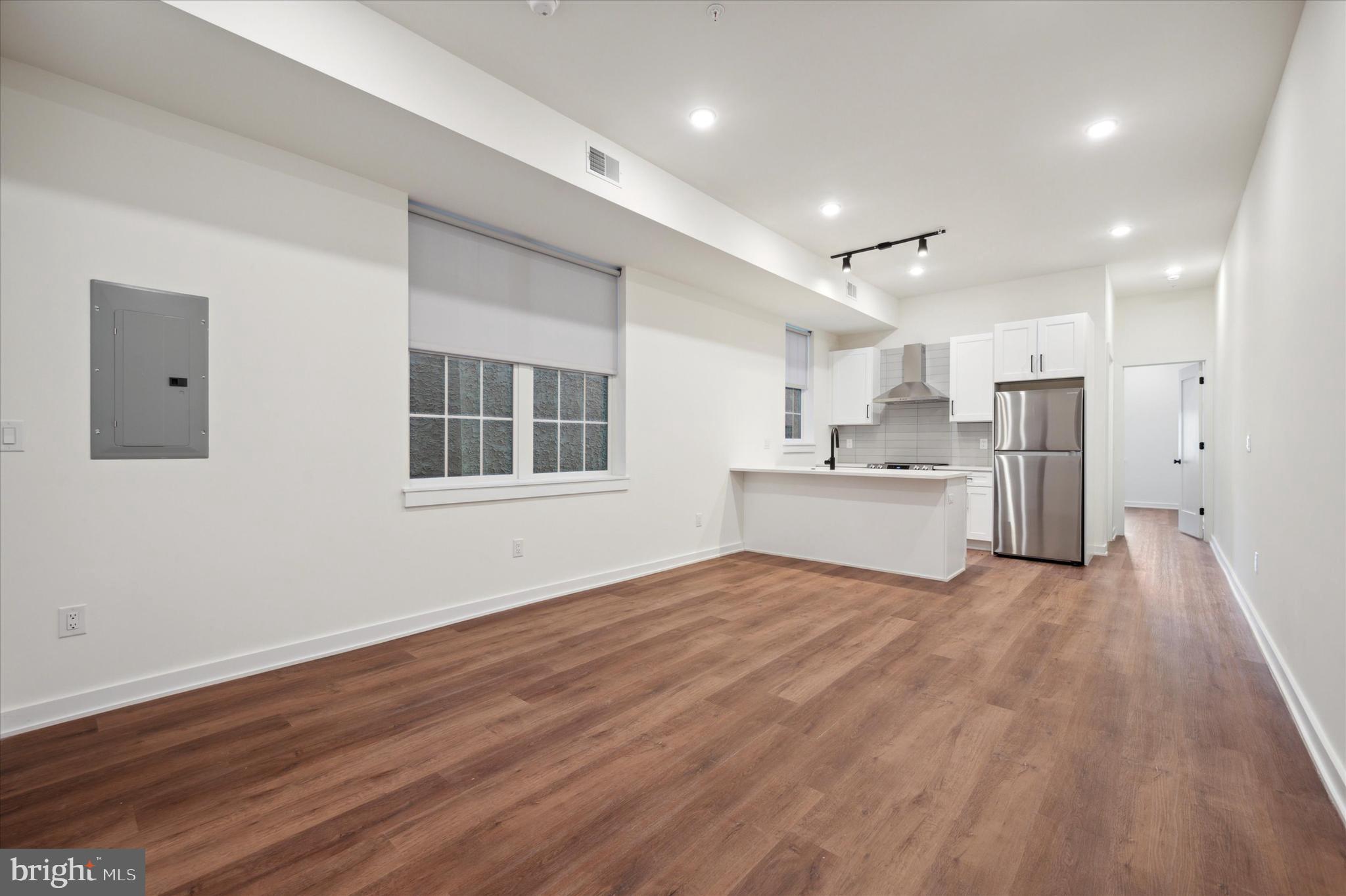 2513 N HOWARD STREET 301