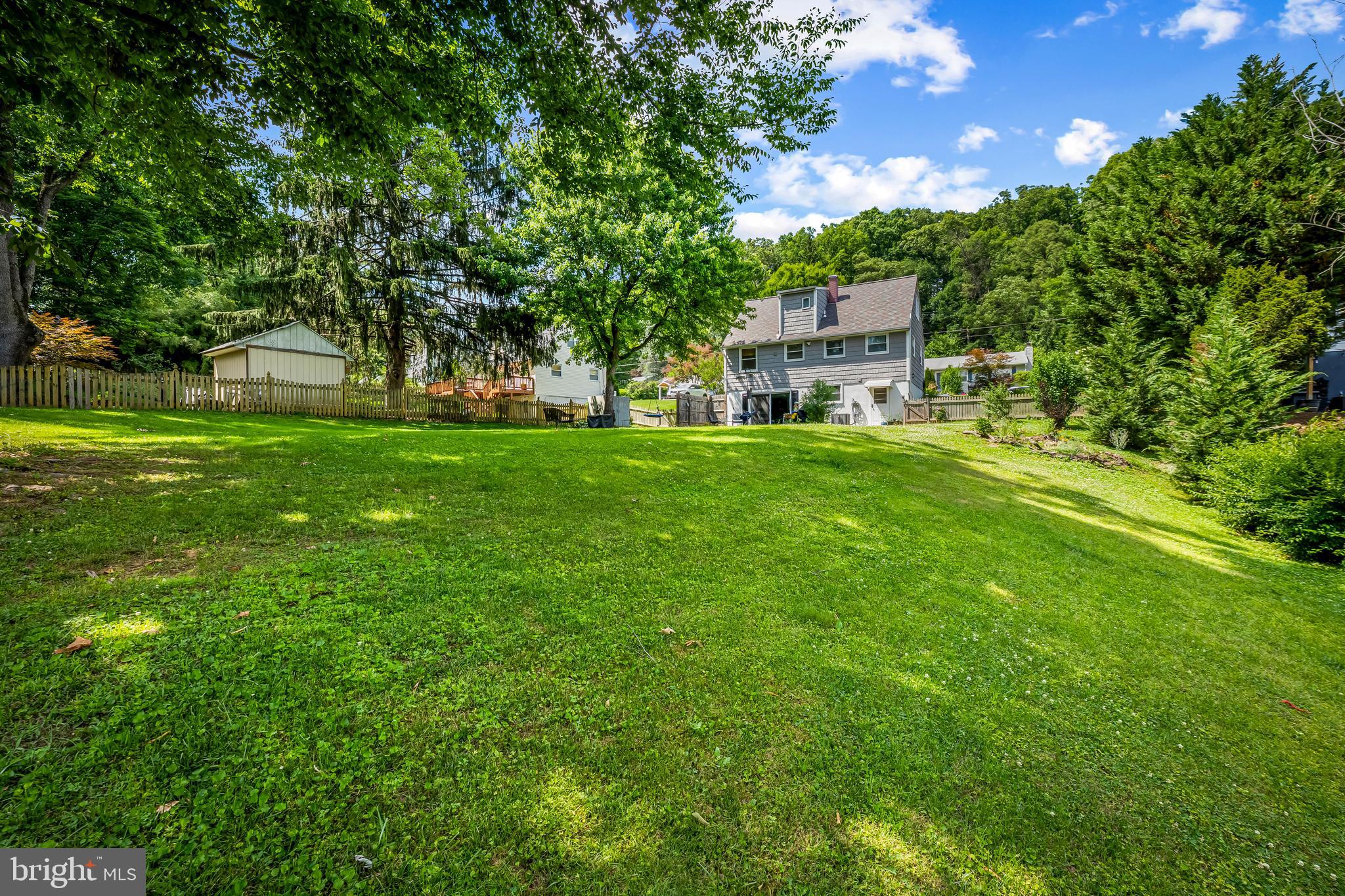 229 DAWSON DRIVE