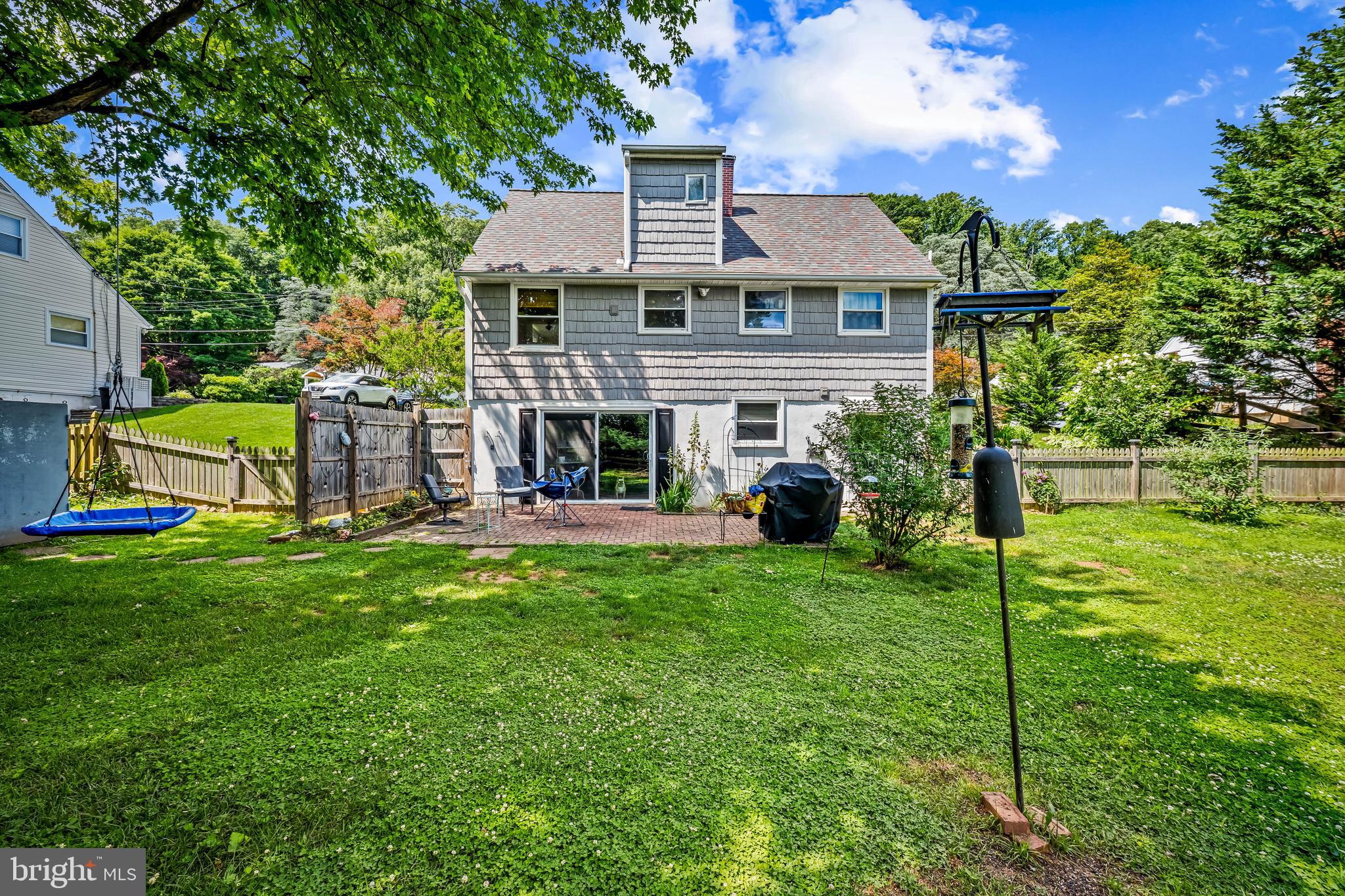 229 DAWSON DRIVE