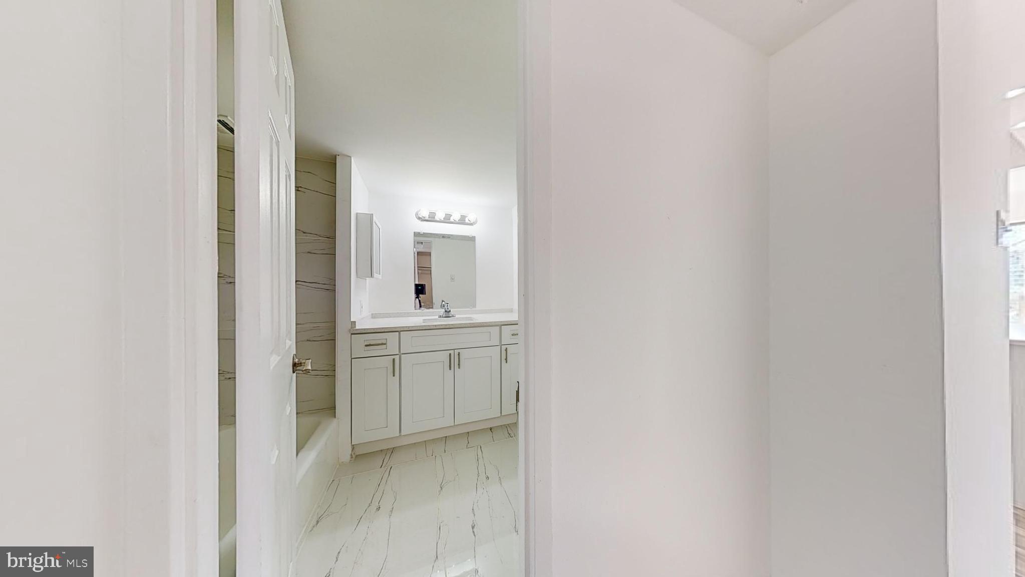 HUNTINGTON CLUB - Residential