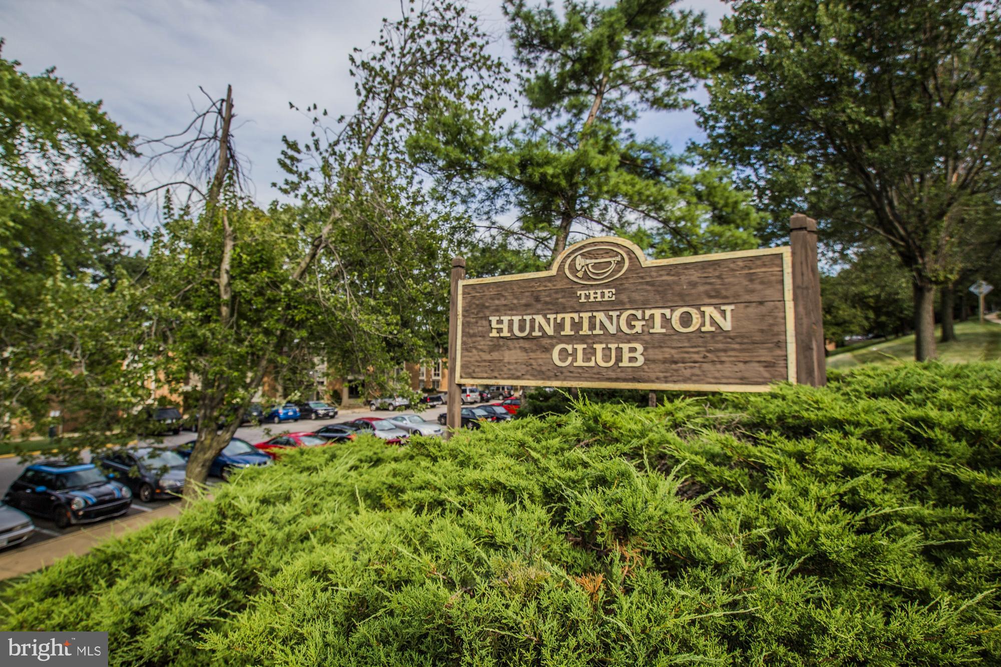 HUNTINGTON CLUB - Residential