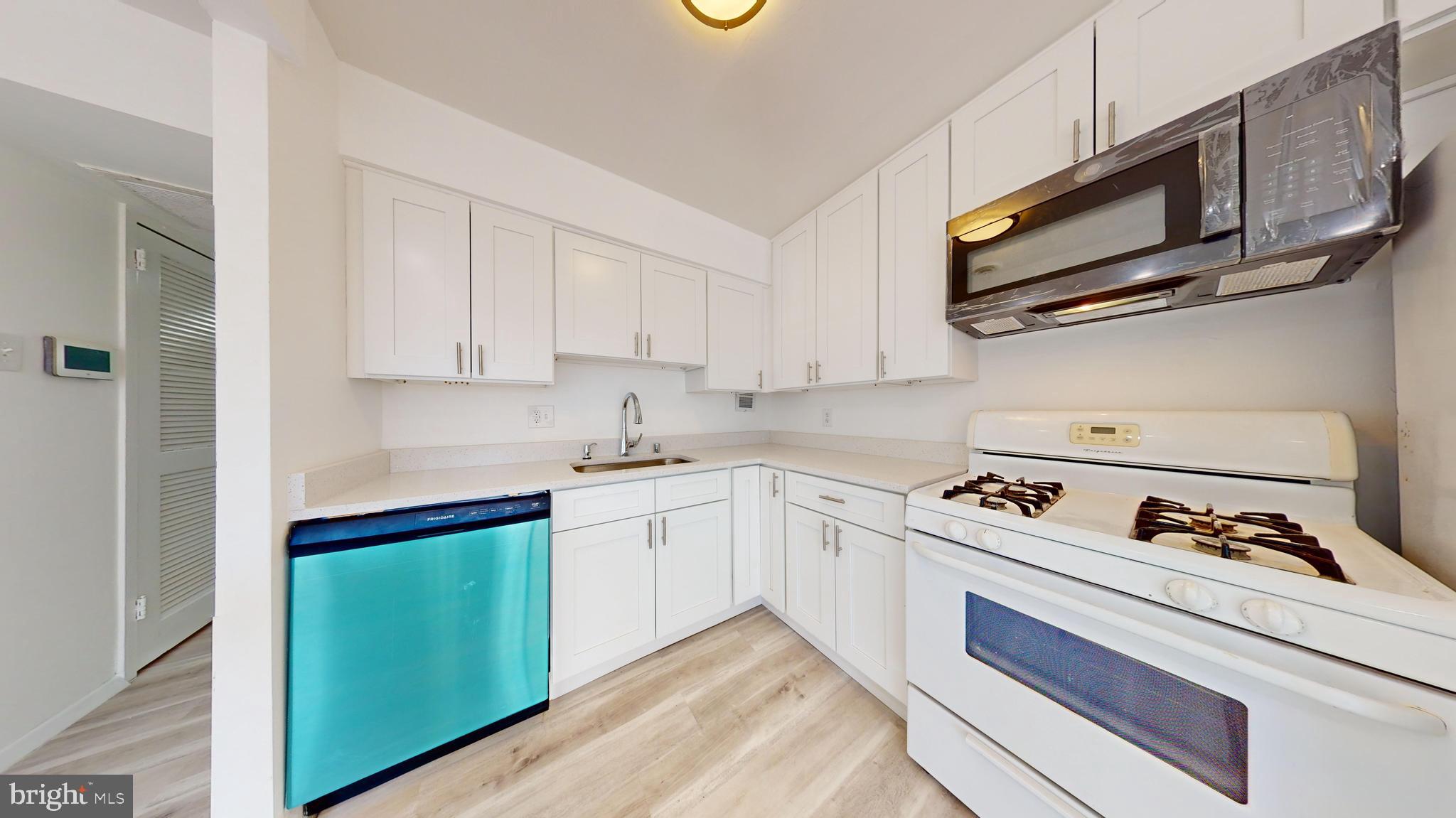 HUNTINGTON CLUB - Residential