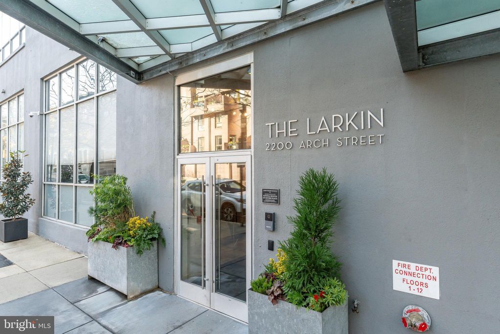 Photo of 2200 - 28 Arch Street #503, PHILADELPHIA, PA 19103 (MLS # PAPH2556330)