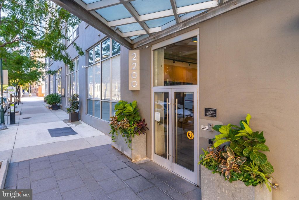 Photo of 2200 - 28 Arch Street #503, PHILADELPHIA, PA 19103 (MLS # PAPH2556330)