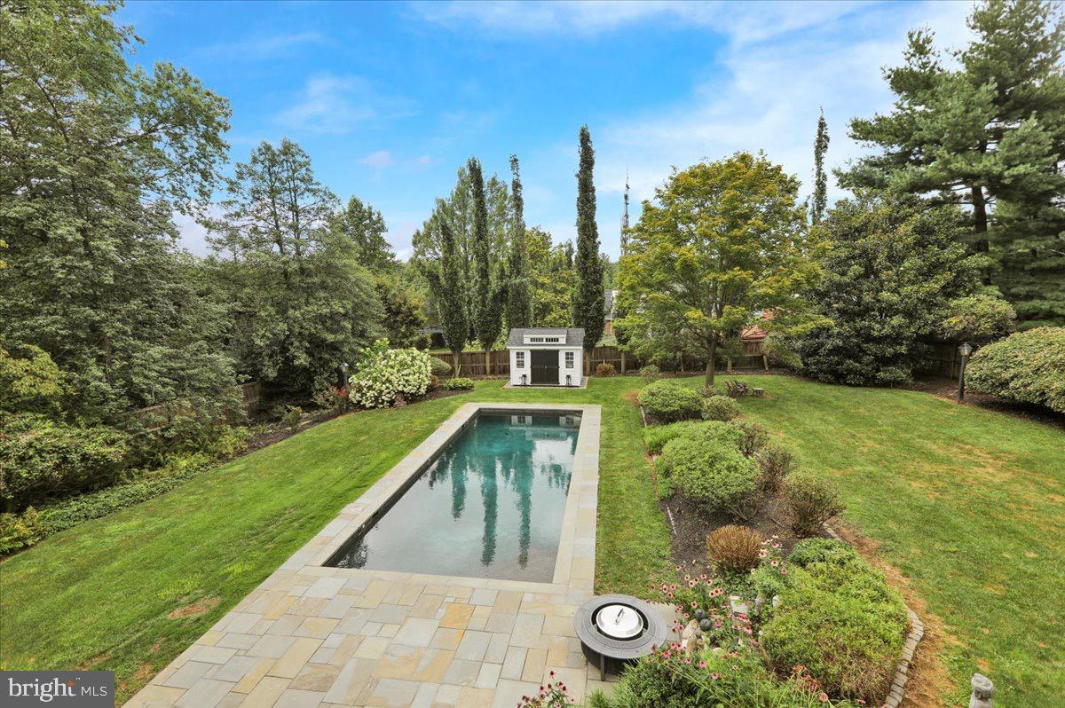 SCHOOL LANE HILLS - Residential