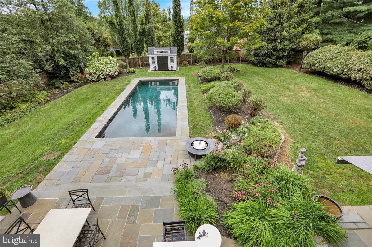 SCHOOL LANE HILLS - Residential