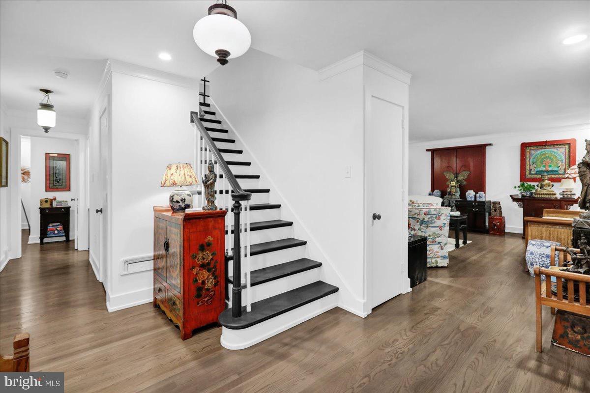 SCHOOL LANE HILLS - Residential