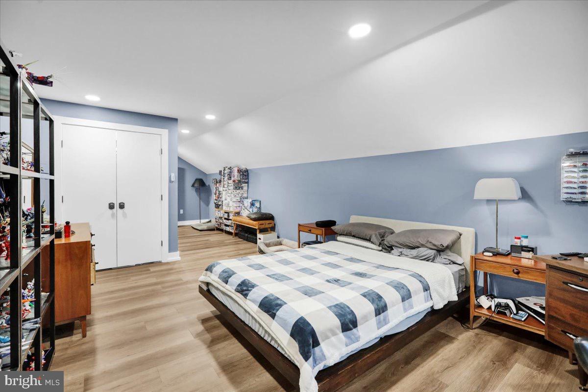 SCHOOL LANE HILLS - Residential