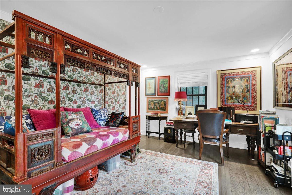 SCHOOL LANE HILLS - Residential