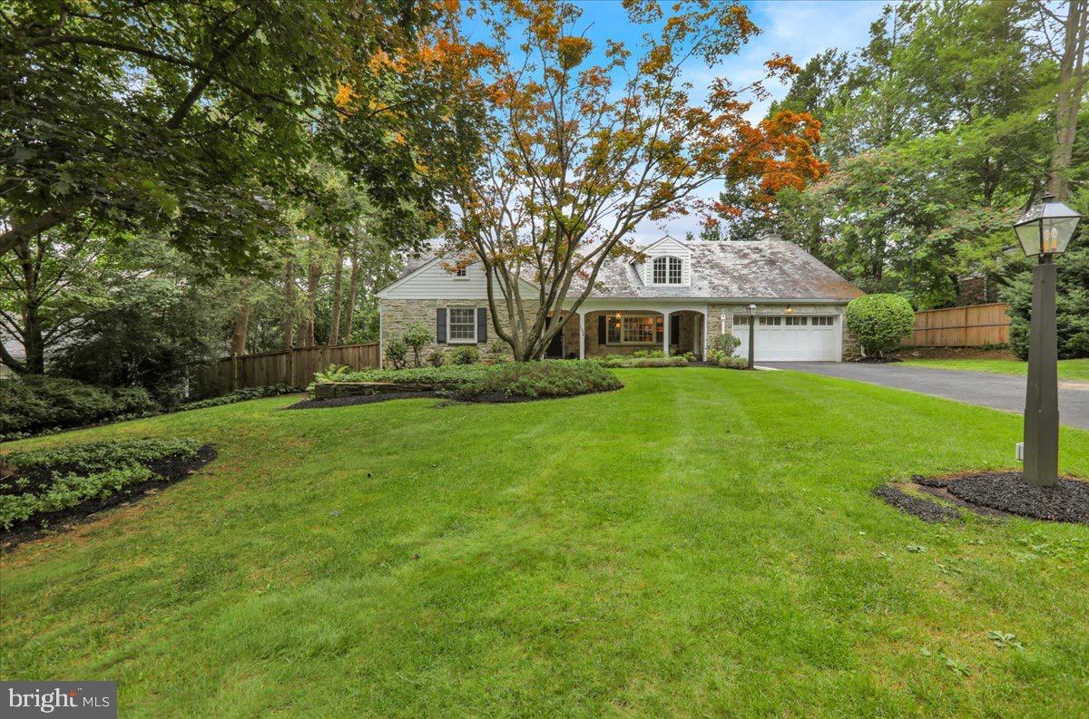 1425 CENTER ROAD