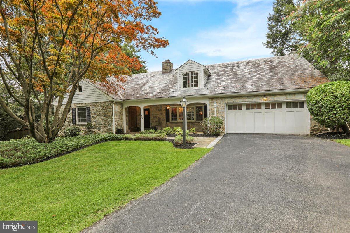1425 CENTER ROAD