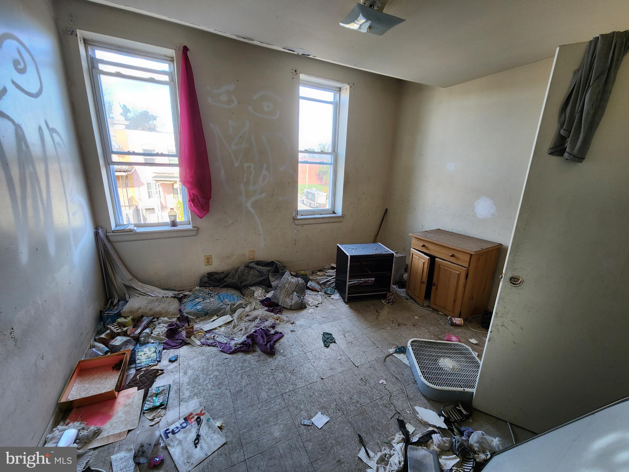 EAST BALTIMORE MIDWAY - Residential