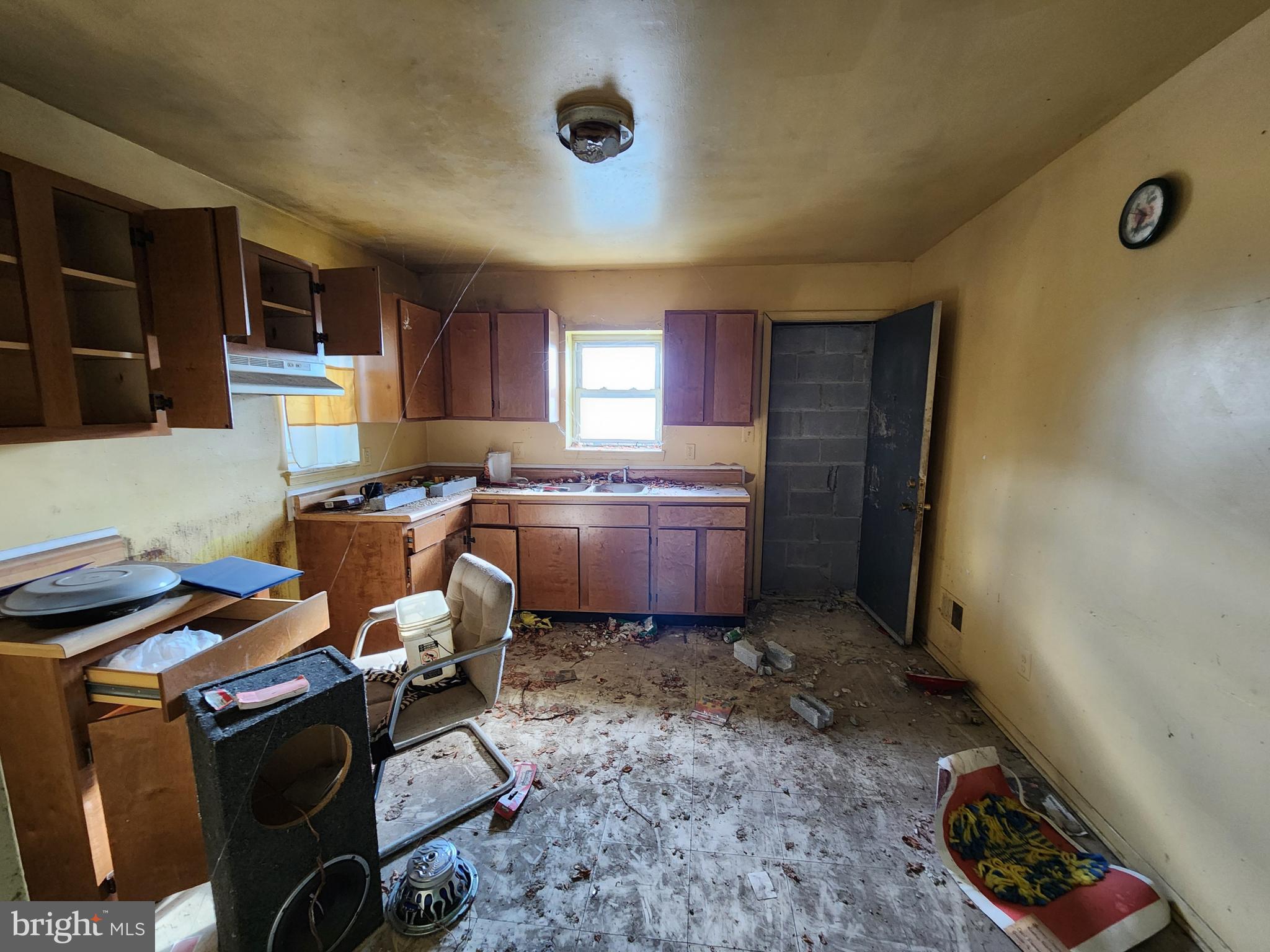 EAST BALTIMORE MIDWAY - Residential