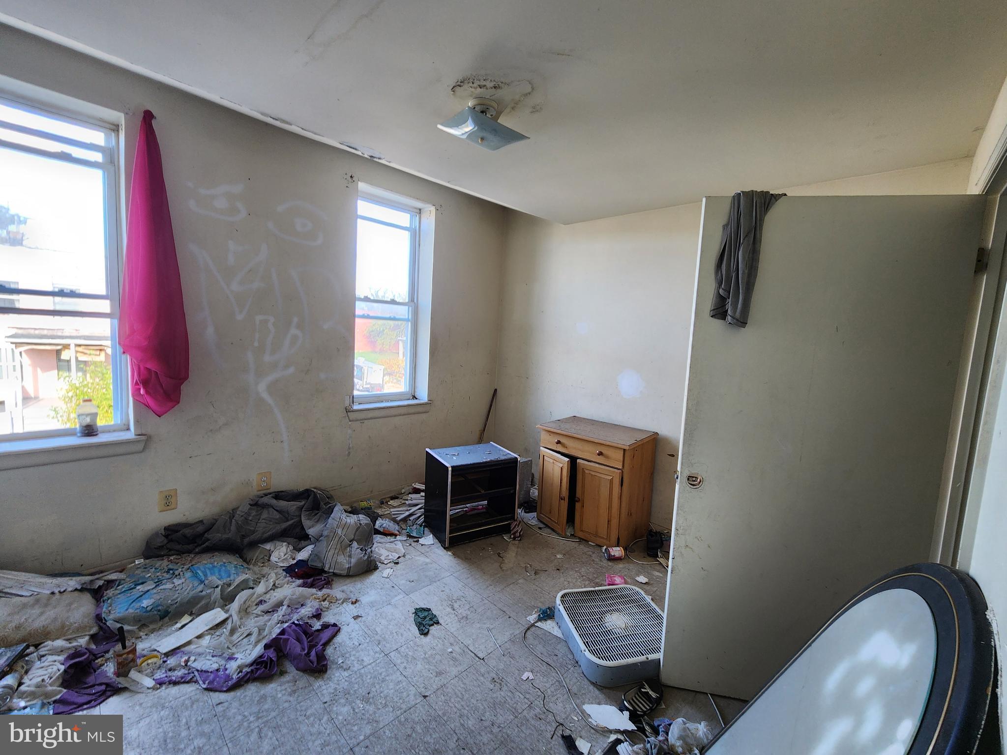 EAST BALTIMORE MIDWAY - Residential