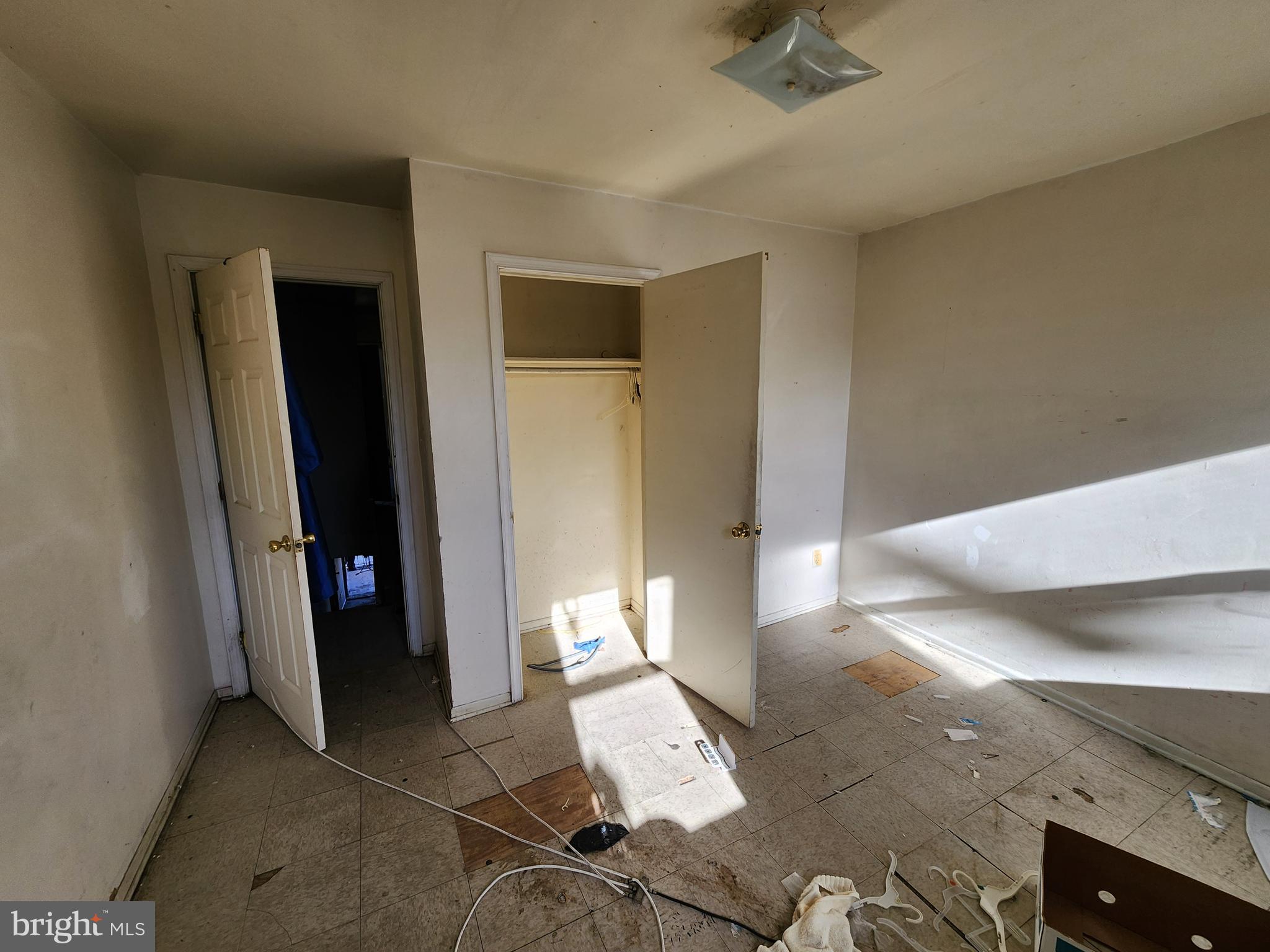 EAST BALTIMORE MIDWAY - Residential