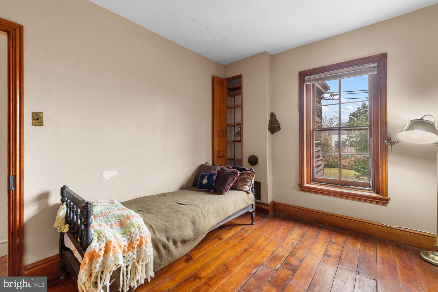 GERMANTOWN (WEST) - Residential