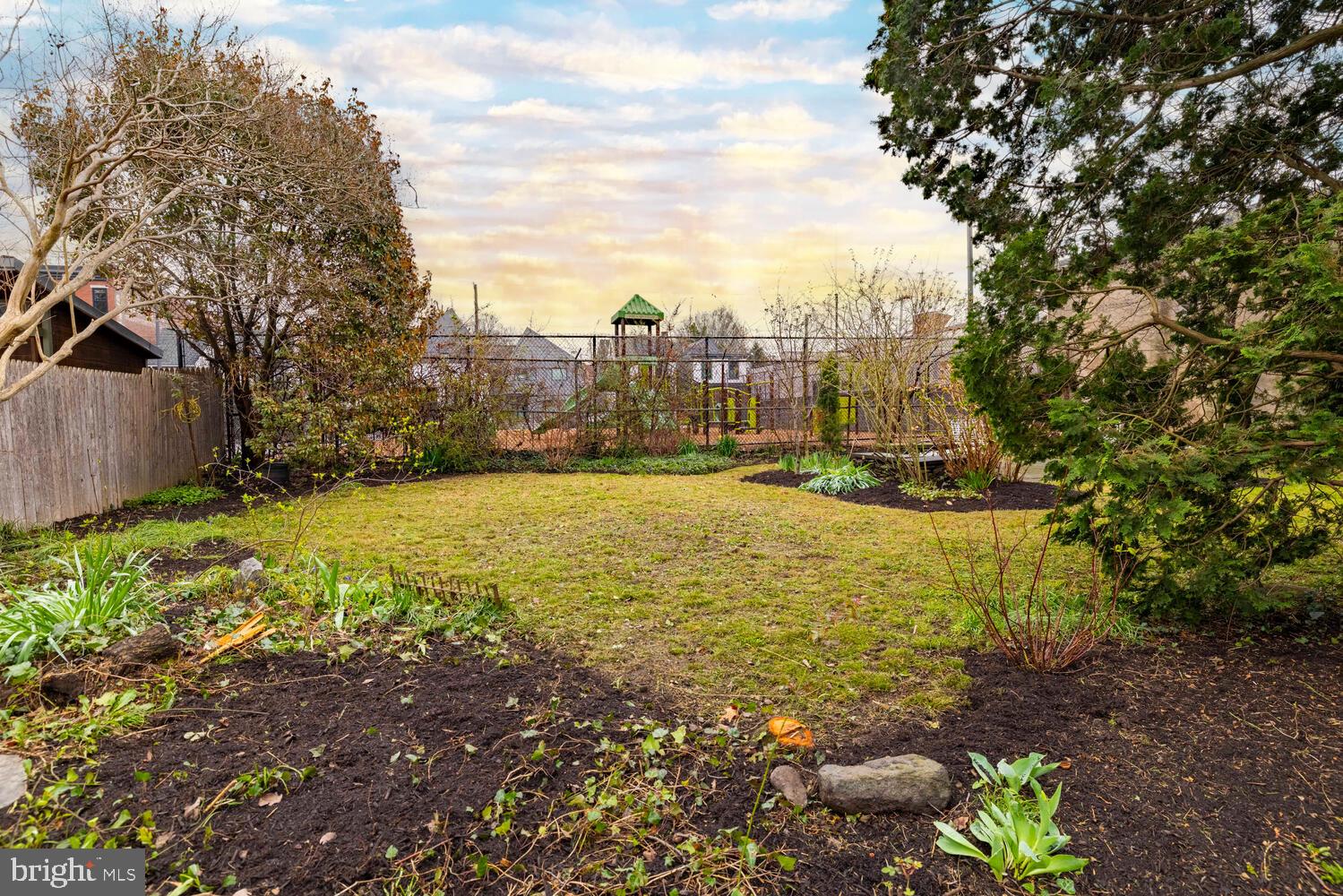 GERMANTOWN (WEST) - Residential