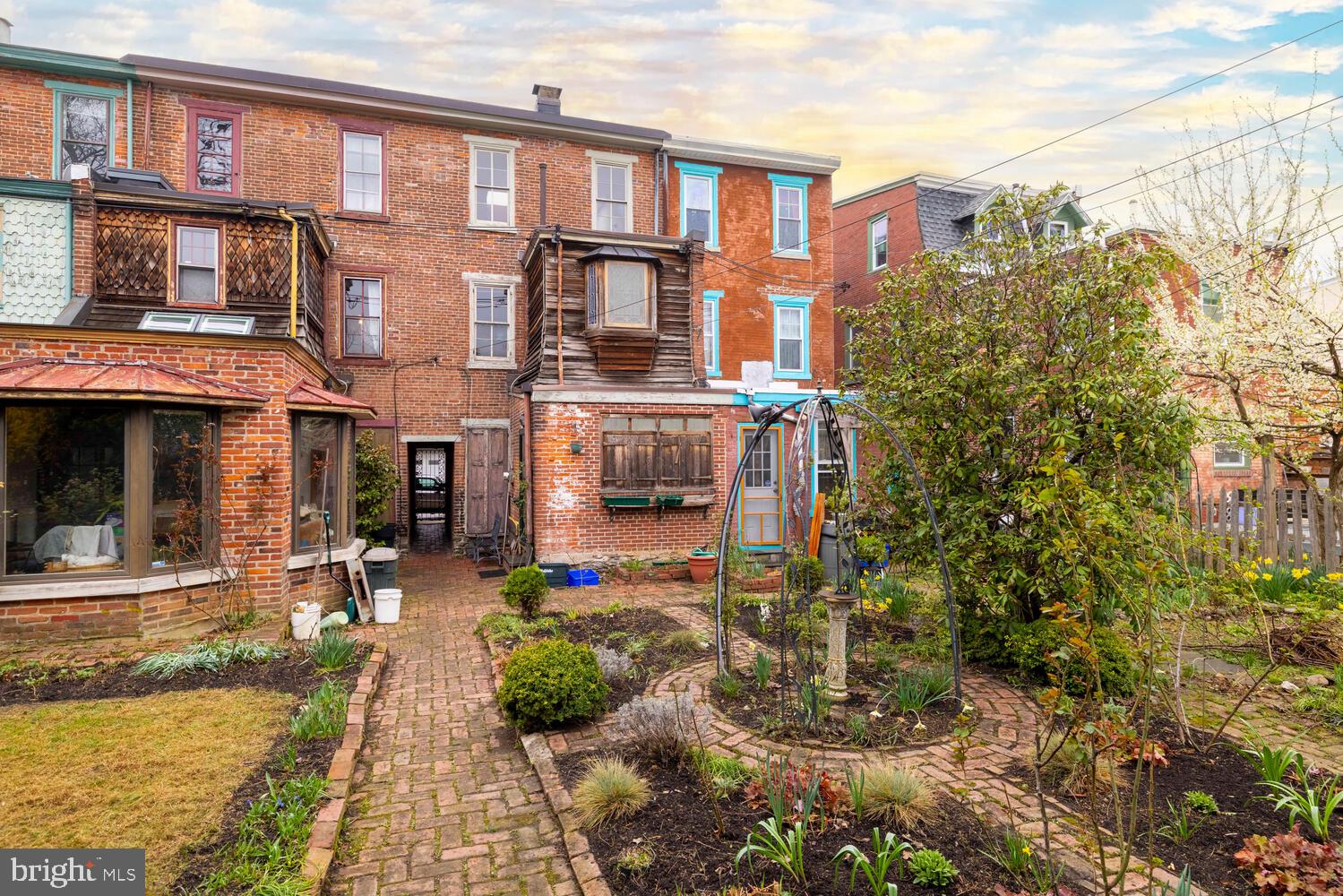 GERMANTOWN (WEST) - Residential