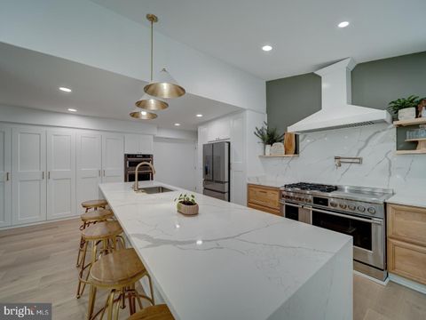 1782 SHAFTSBURY AVENUE CROFTON MD 21114