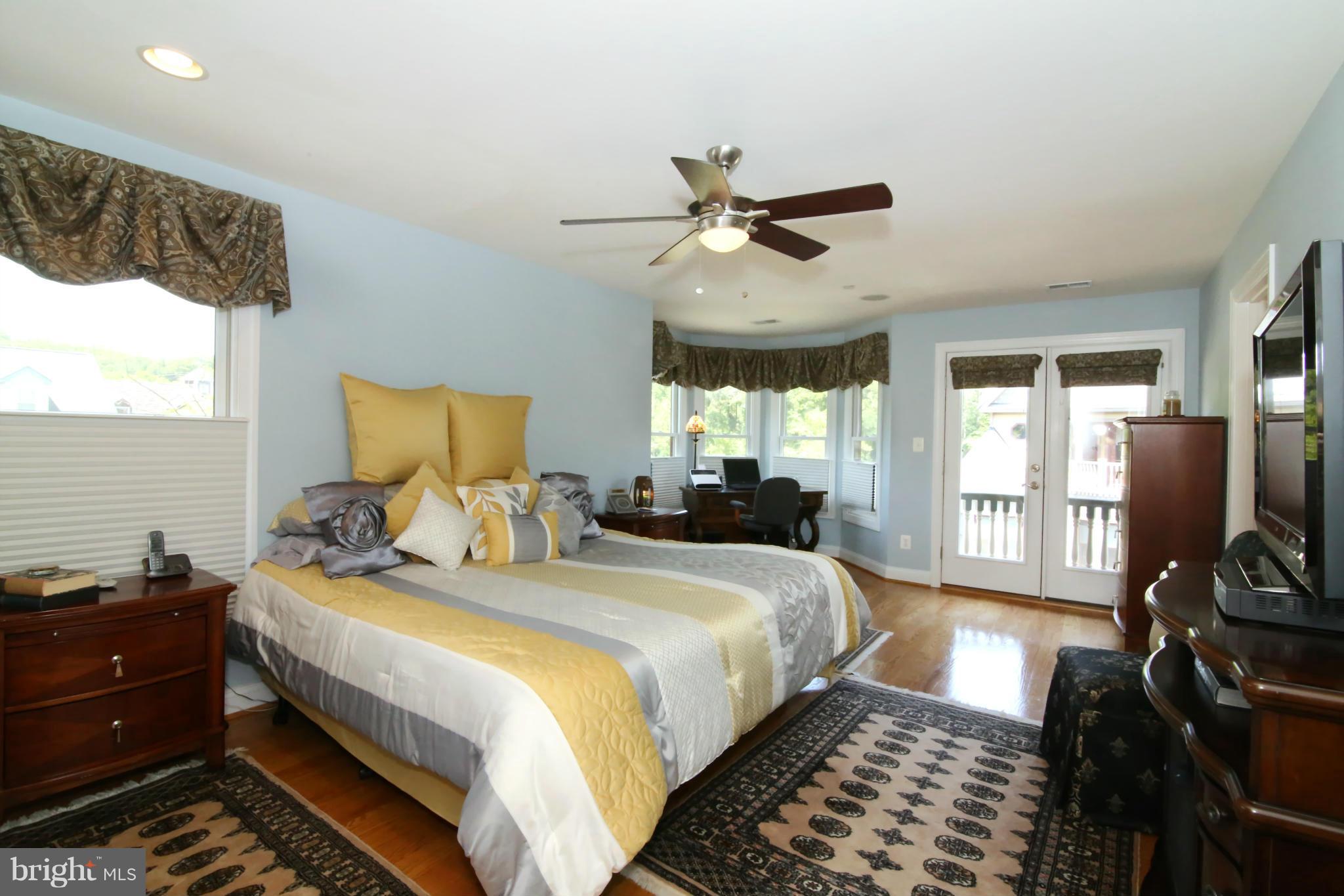 OCCOQUAN TOWN - Residential Lease