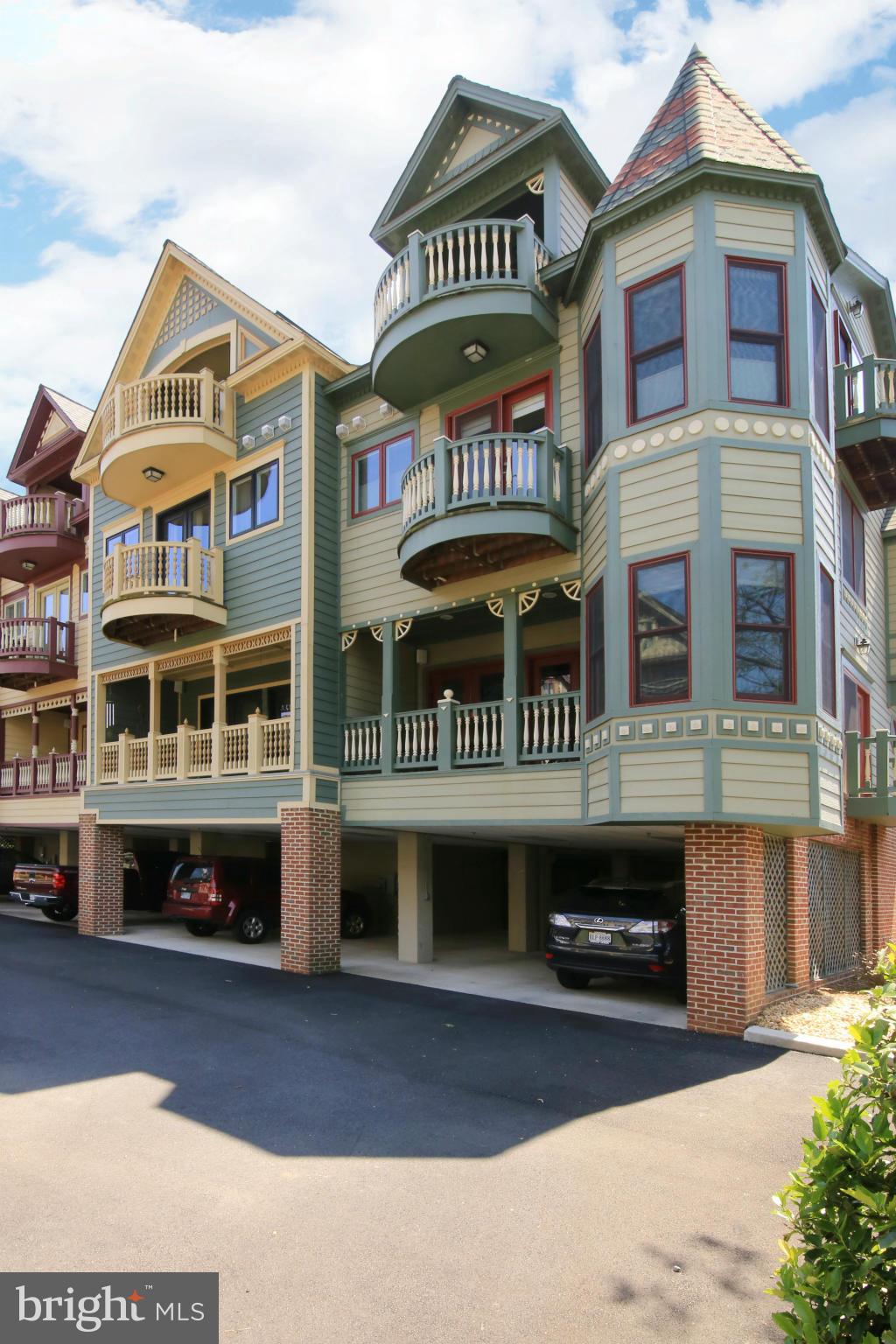 OCCOQUAN TOWN - Residential Lease