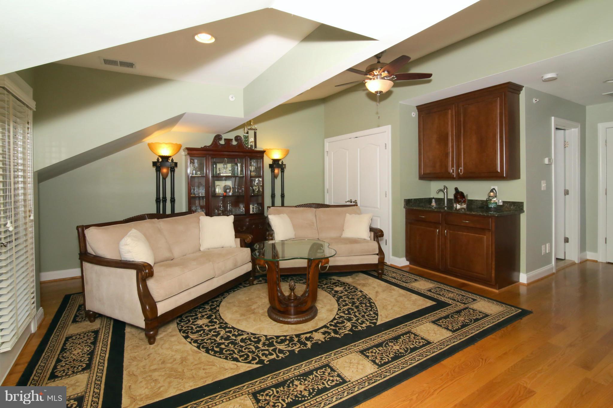 OCCOQUAN TOWN - Residential Lease