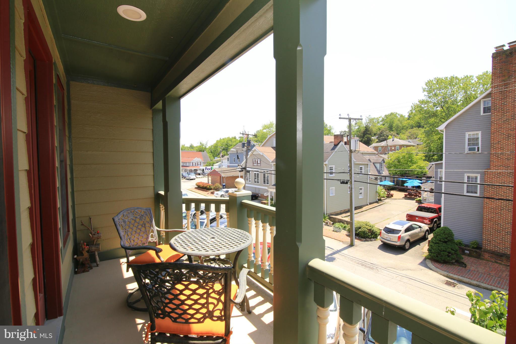 OCCOQUAN TOWN - Residential Lease