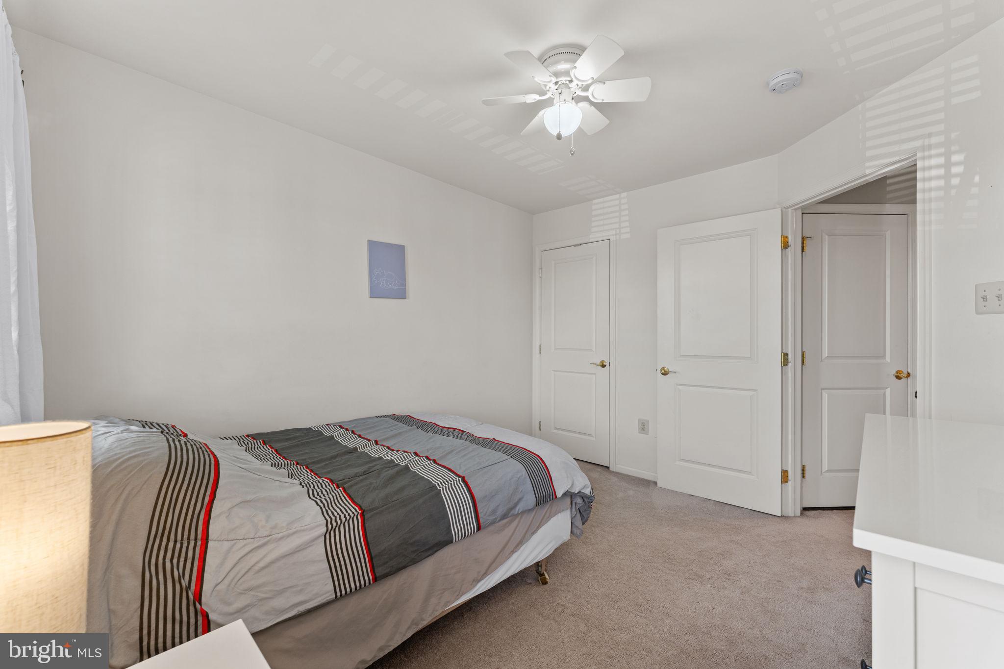 VILL AT COUNTRY VIEW - Residential