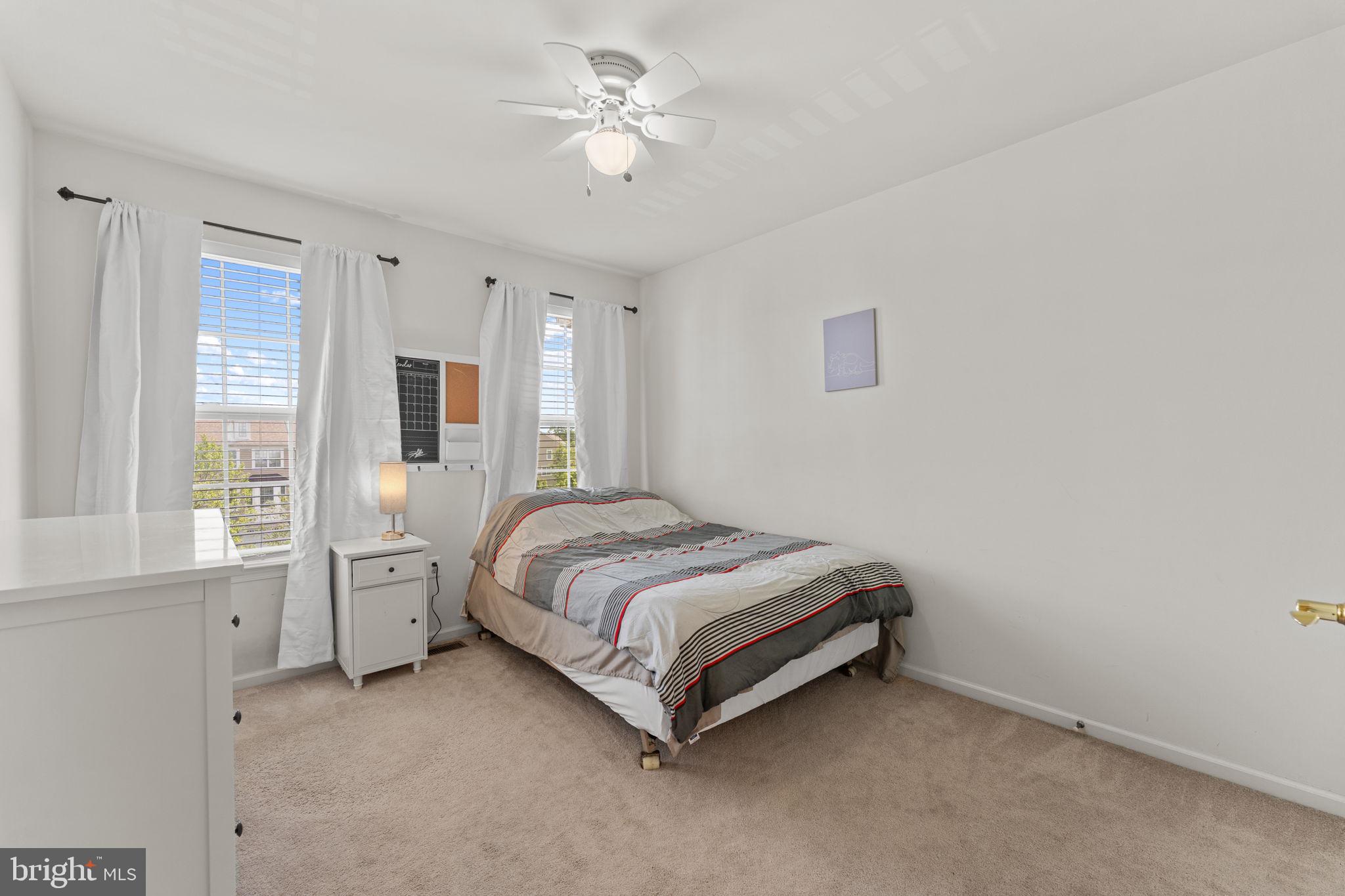 VILL AT COUNTRY VIEW - Residential