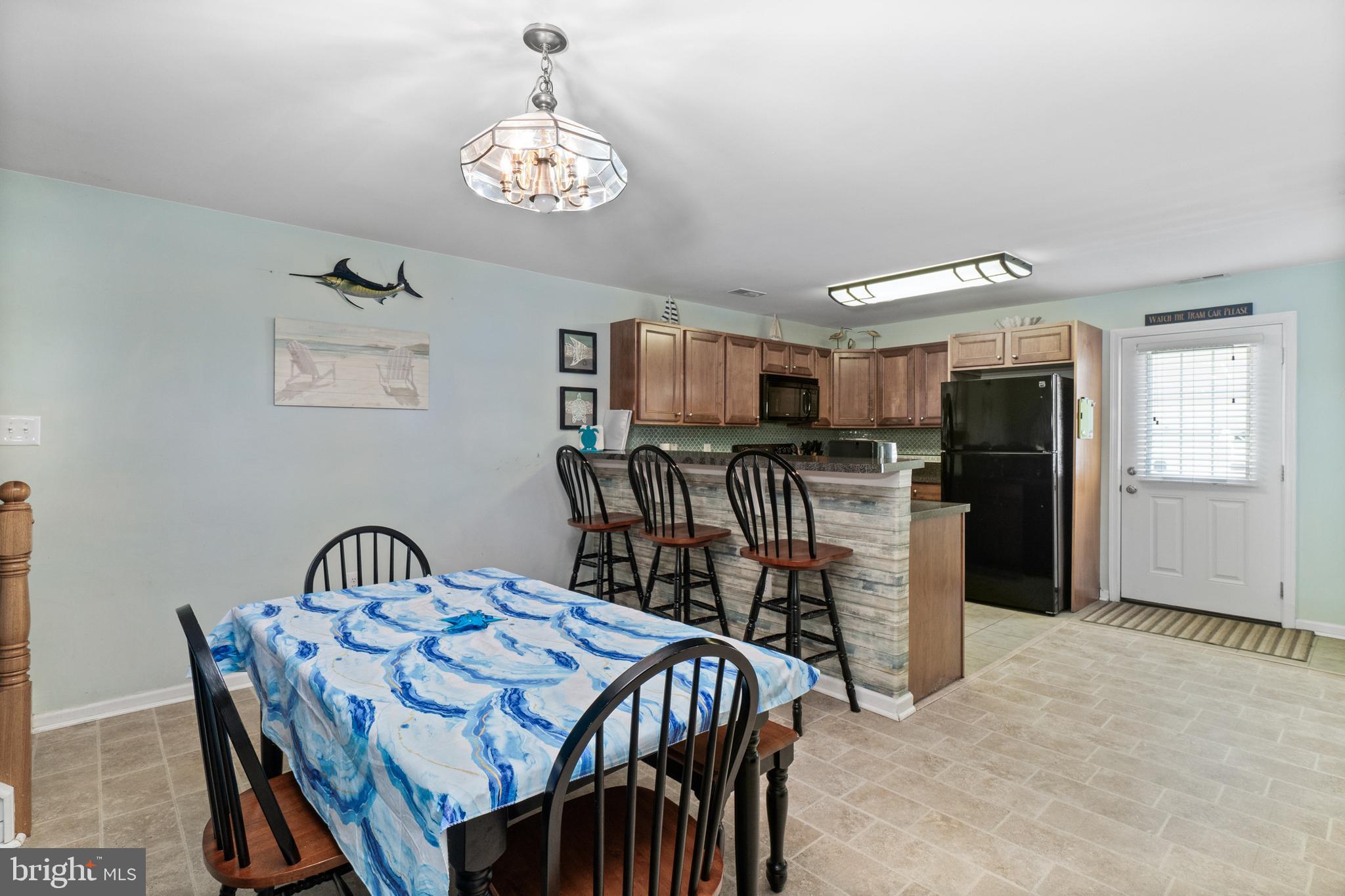 309 E POPLAR AVENUE 102