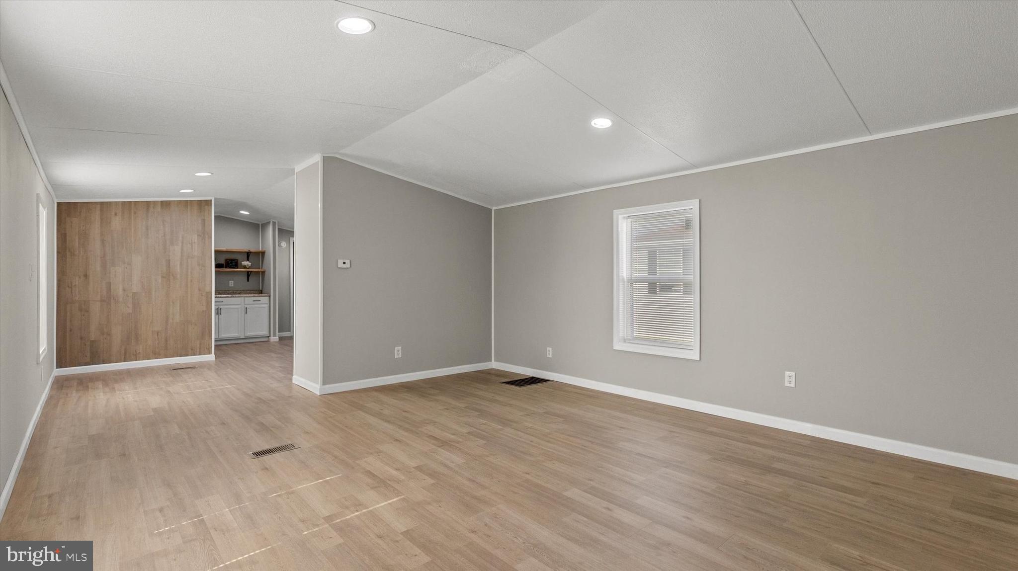 CEDAR MANOR MHP - Residential