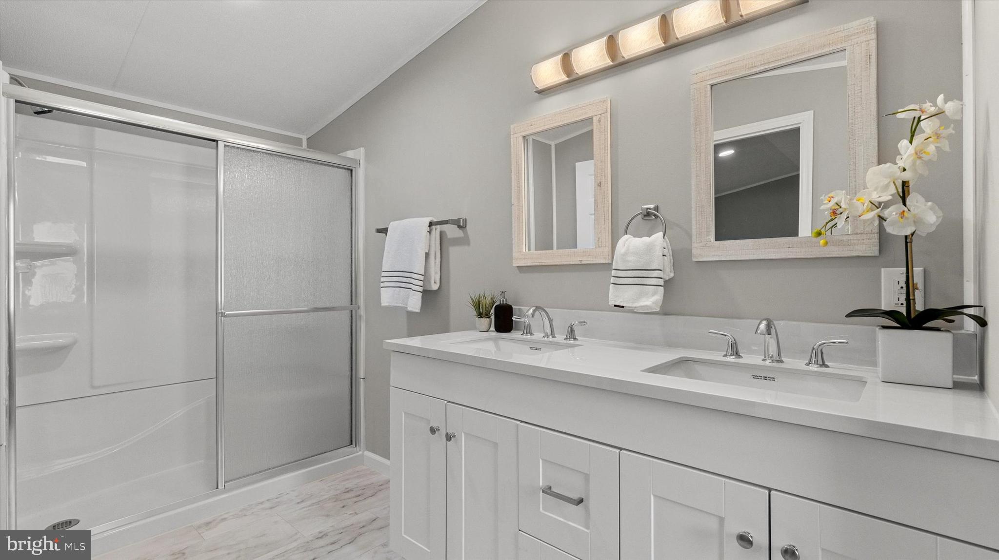 CEDAR MANOR MHP - Residential