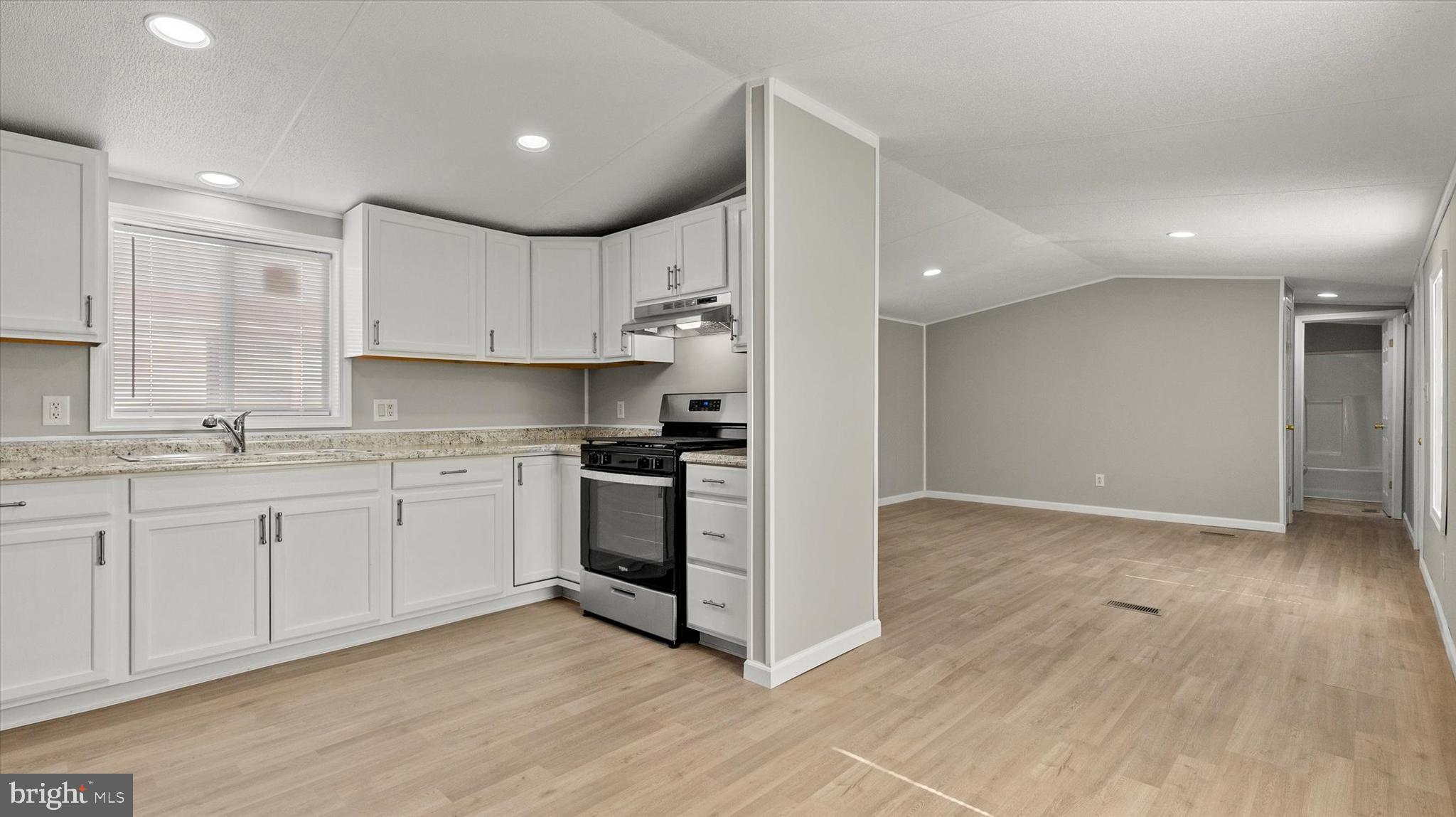 CEDAR MANOR MHP - Residential