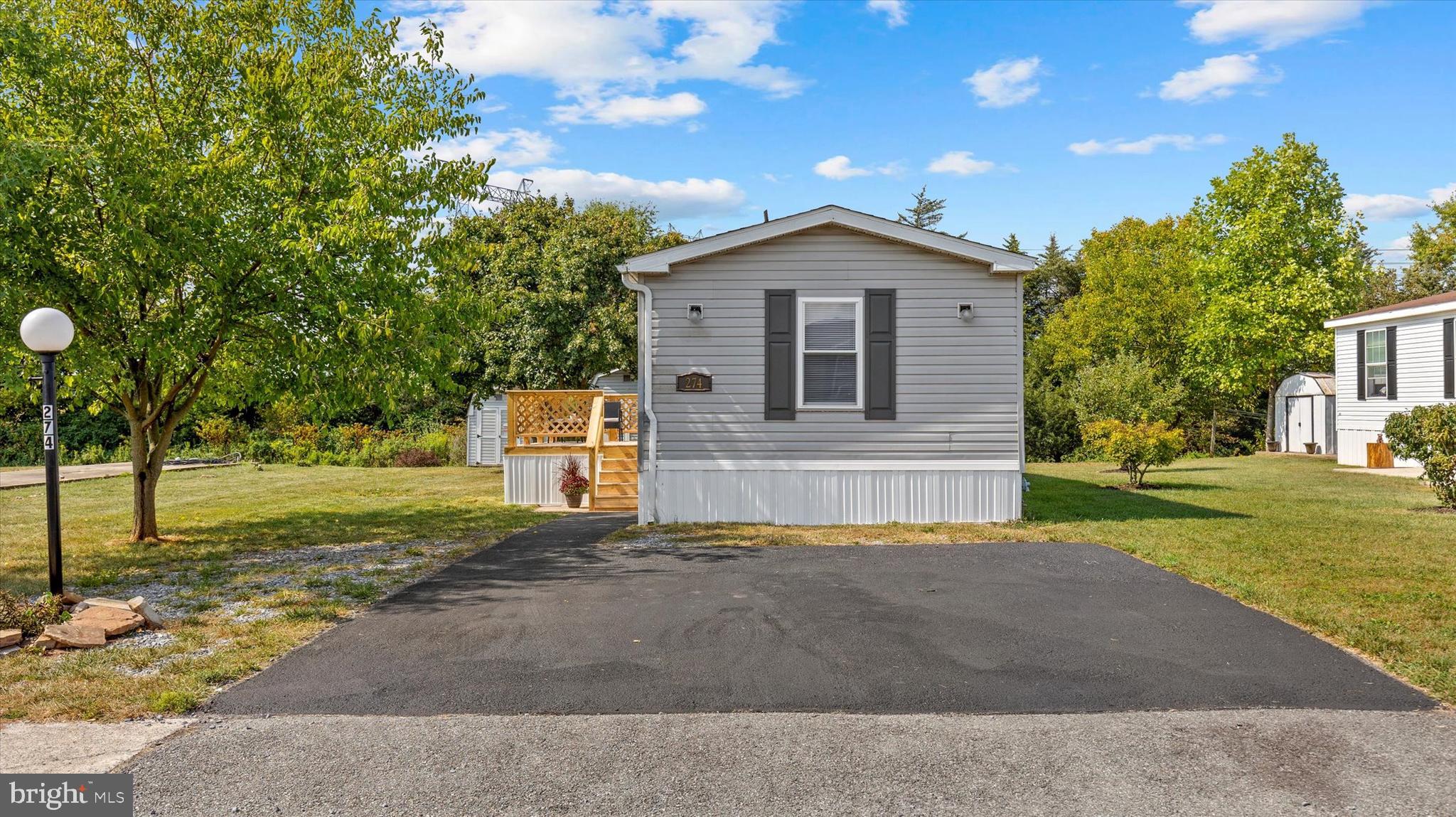 CEDAR MANOR MHP - Residential