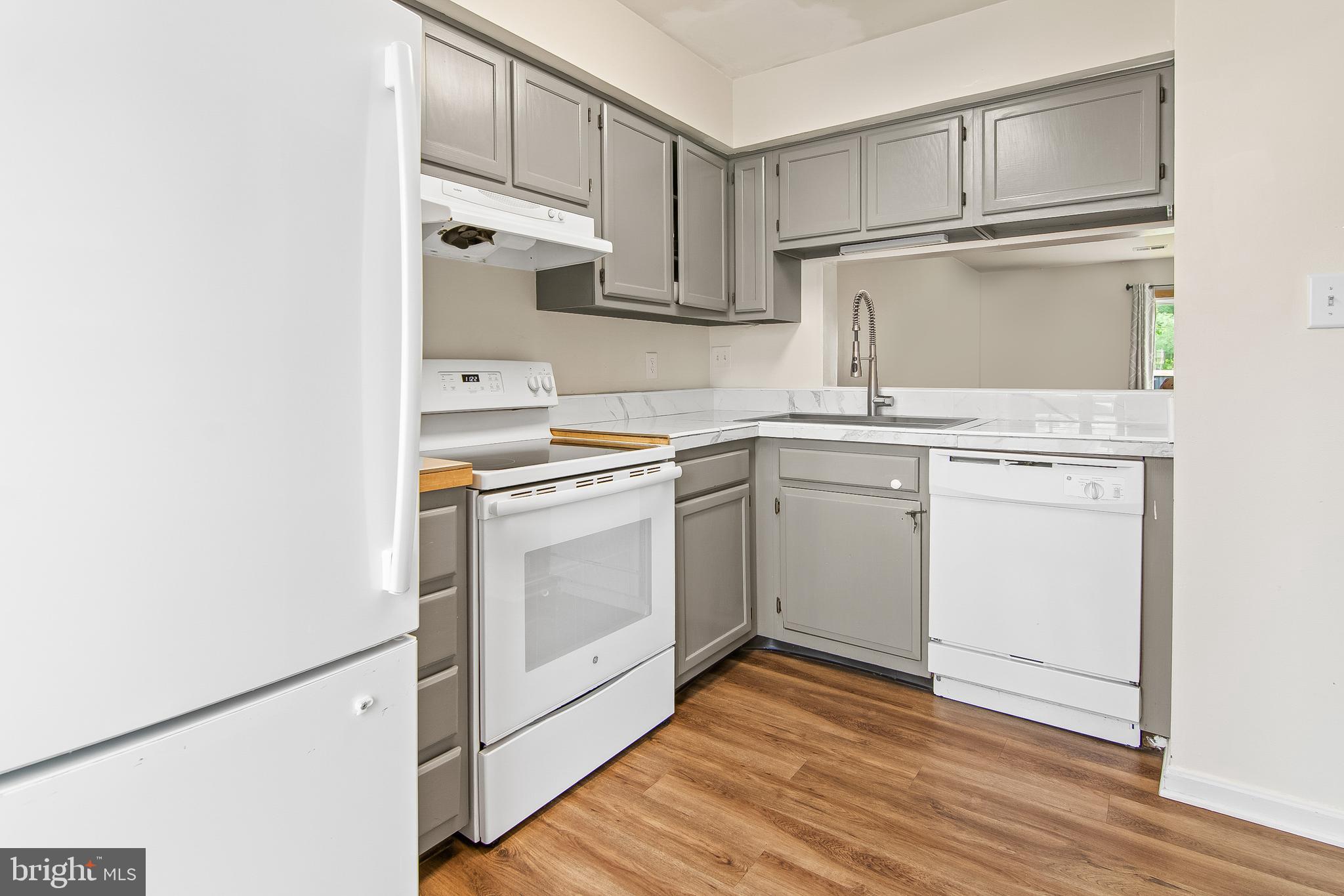 CLOVERLEAF TOWNHOUSES - Residential