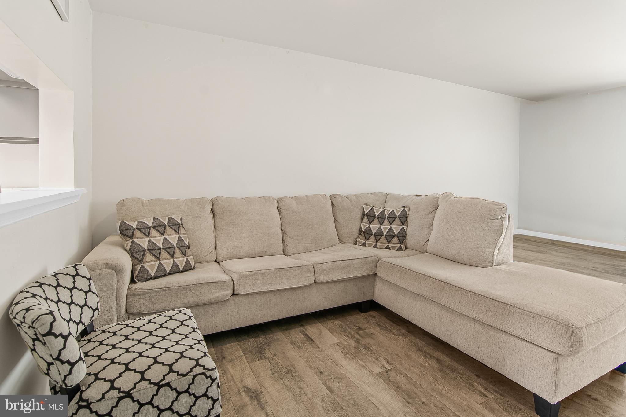 CLOVERLEAF TOWNHOUSES - Residential