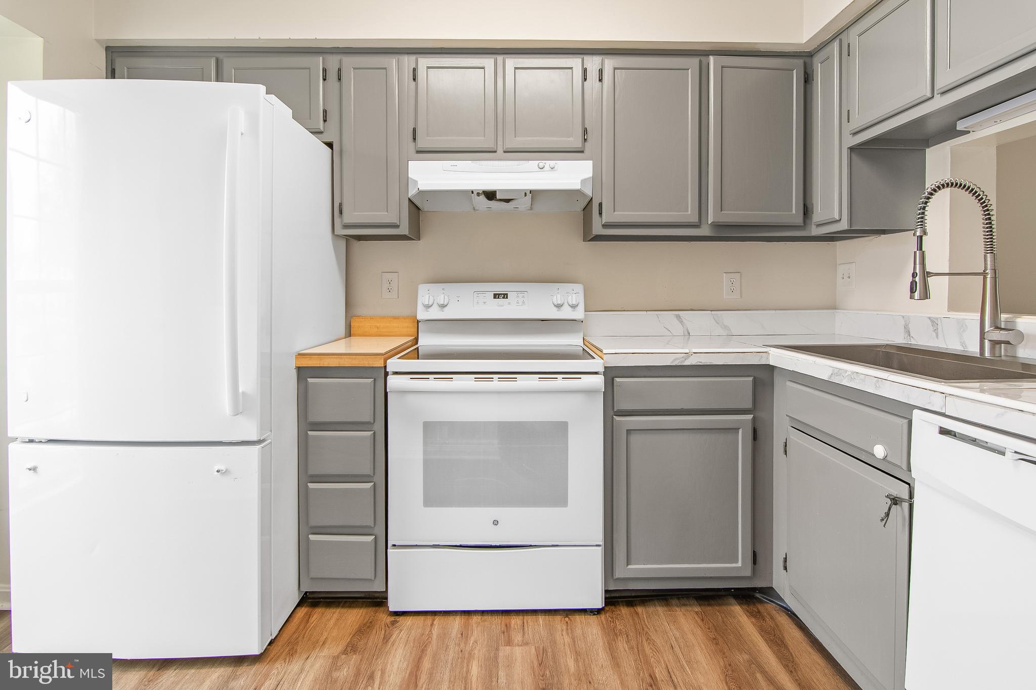 CLOVERLEAF TOWNHOUSES - Residential