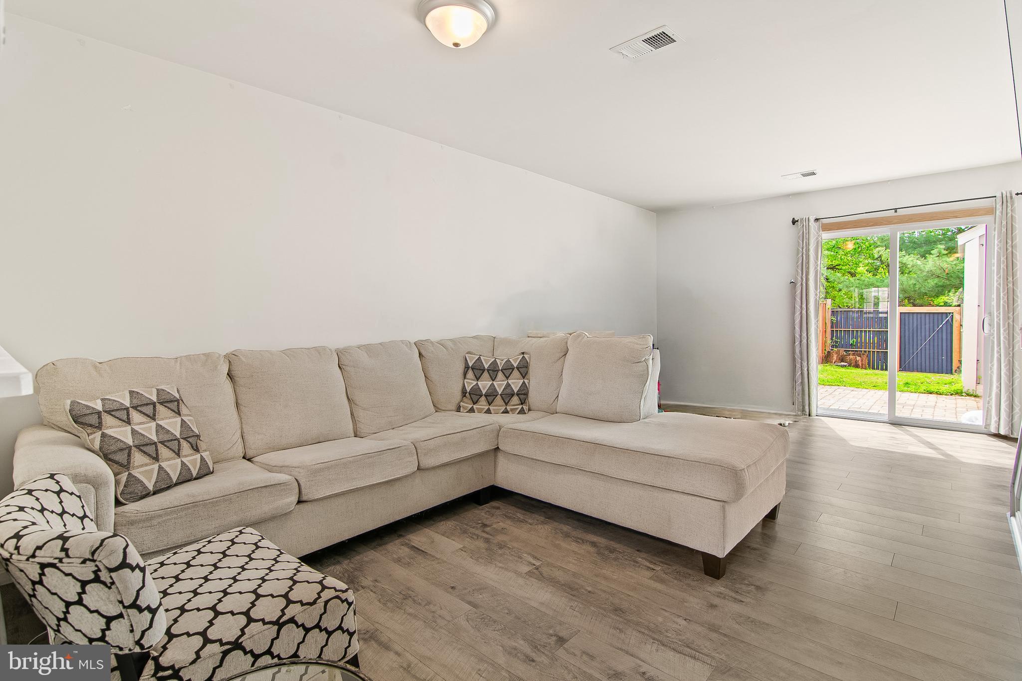 CLOVERLEAF TOWNHOUSES - Residential