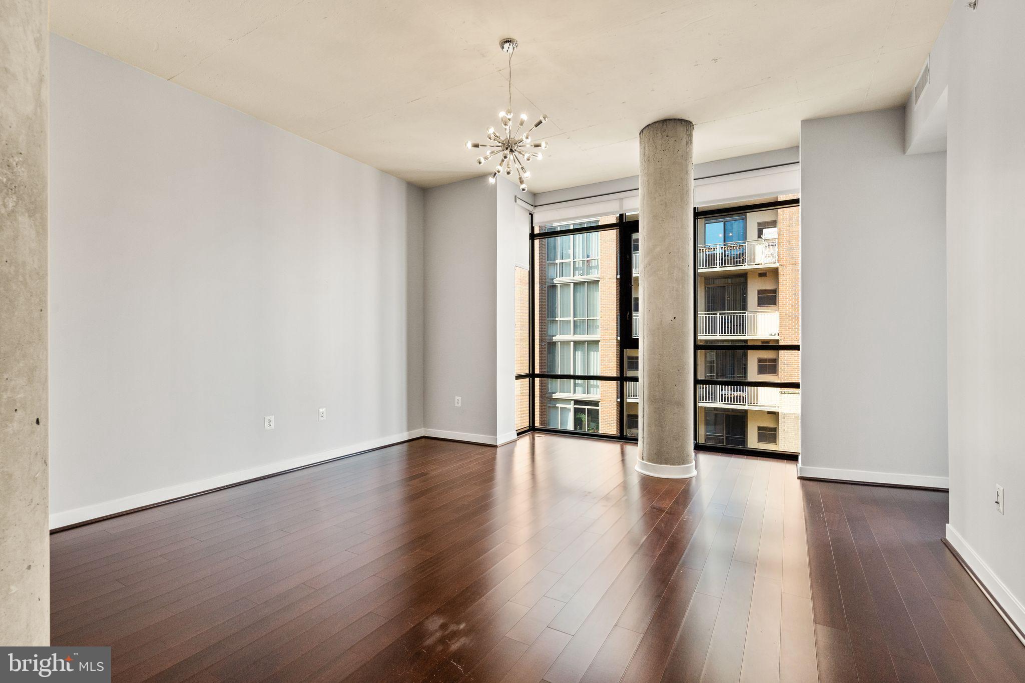 MIDTOWN ALEXANDRIA STATION CONDOMINIUM - Residential