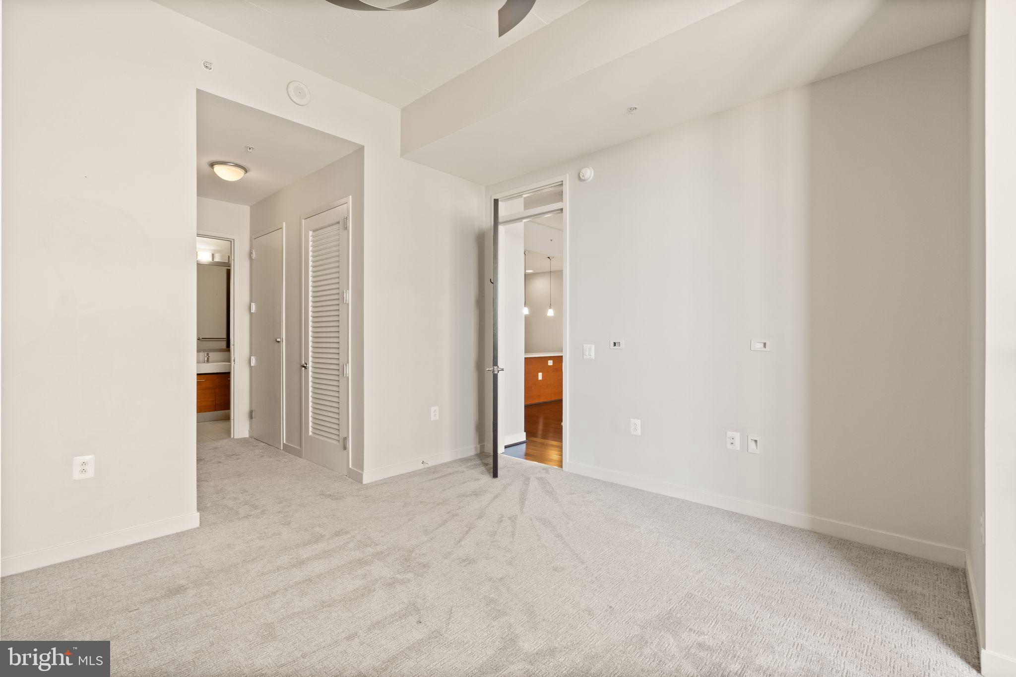 MIDTOWN ALEXANDRIA STATION CONDOMINIUM - Residential