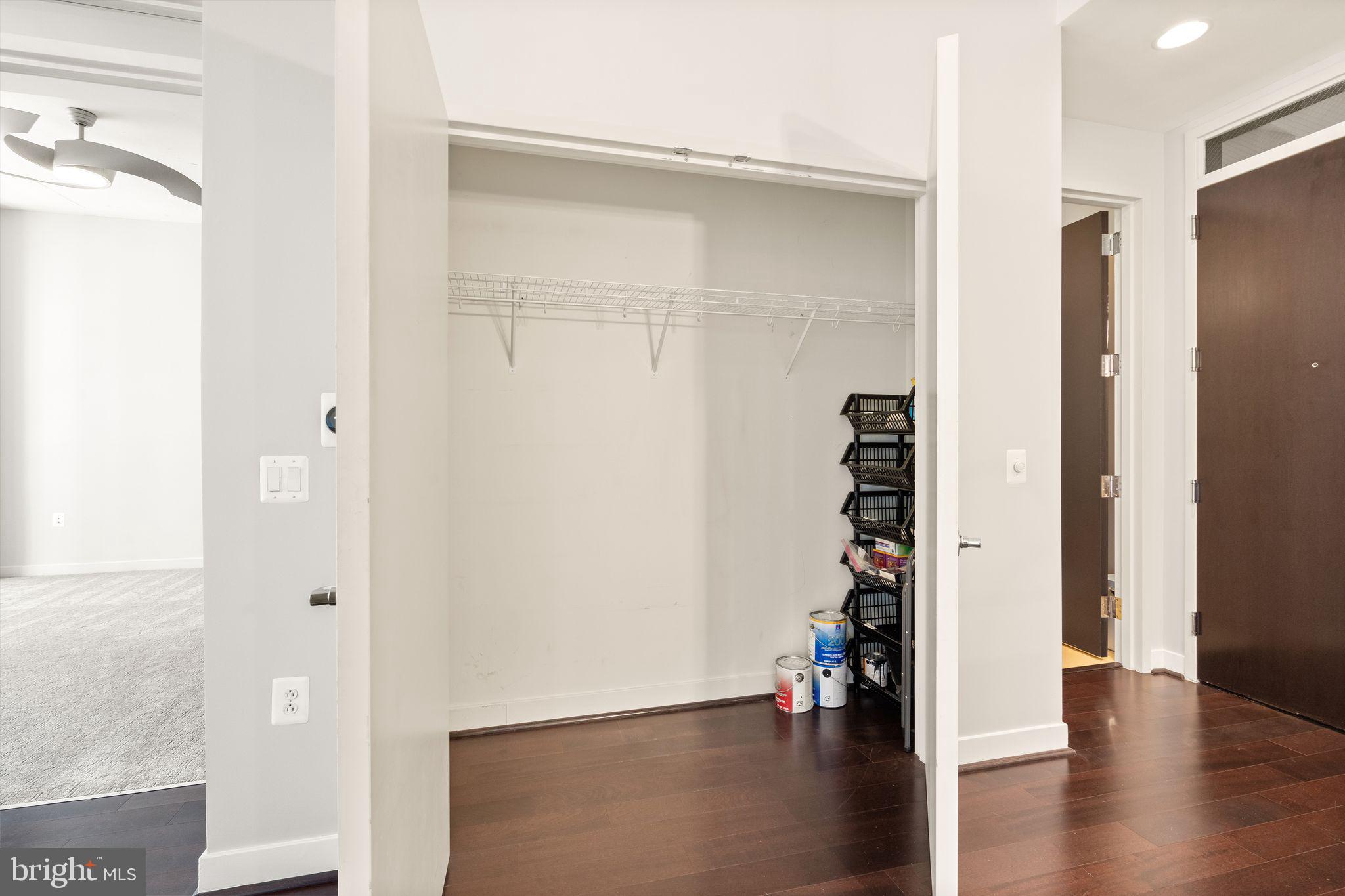 MIDTOWN ALEXANDRIA STATION CONDOMINIUM - Residential