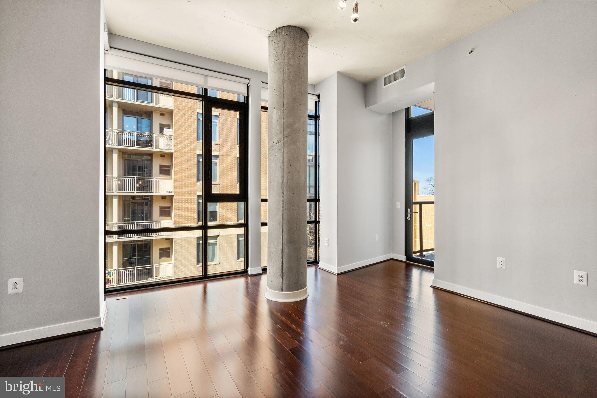 MIDTOWN ALEXANDRIA STATION CONDOMINIUM - Residential