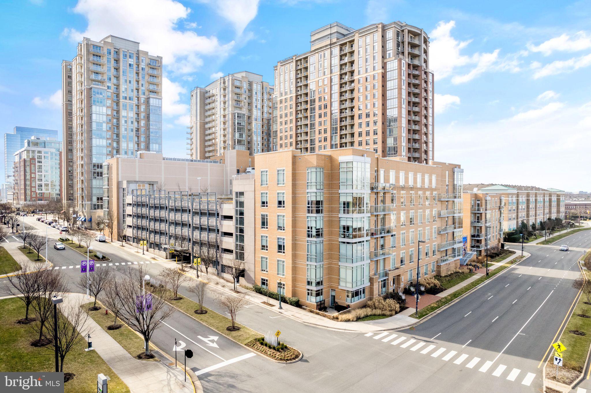MIDTOWN ALEXANDRIA STATION CONDOMINIUM - Residential