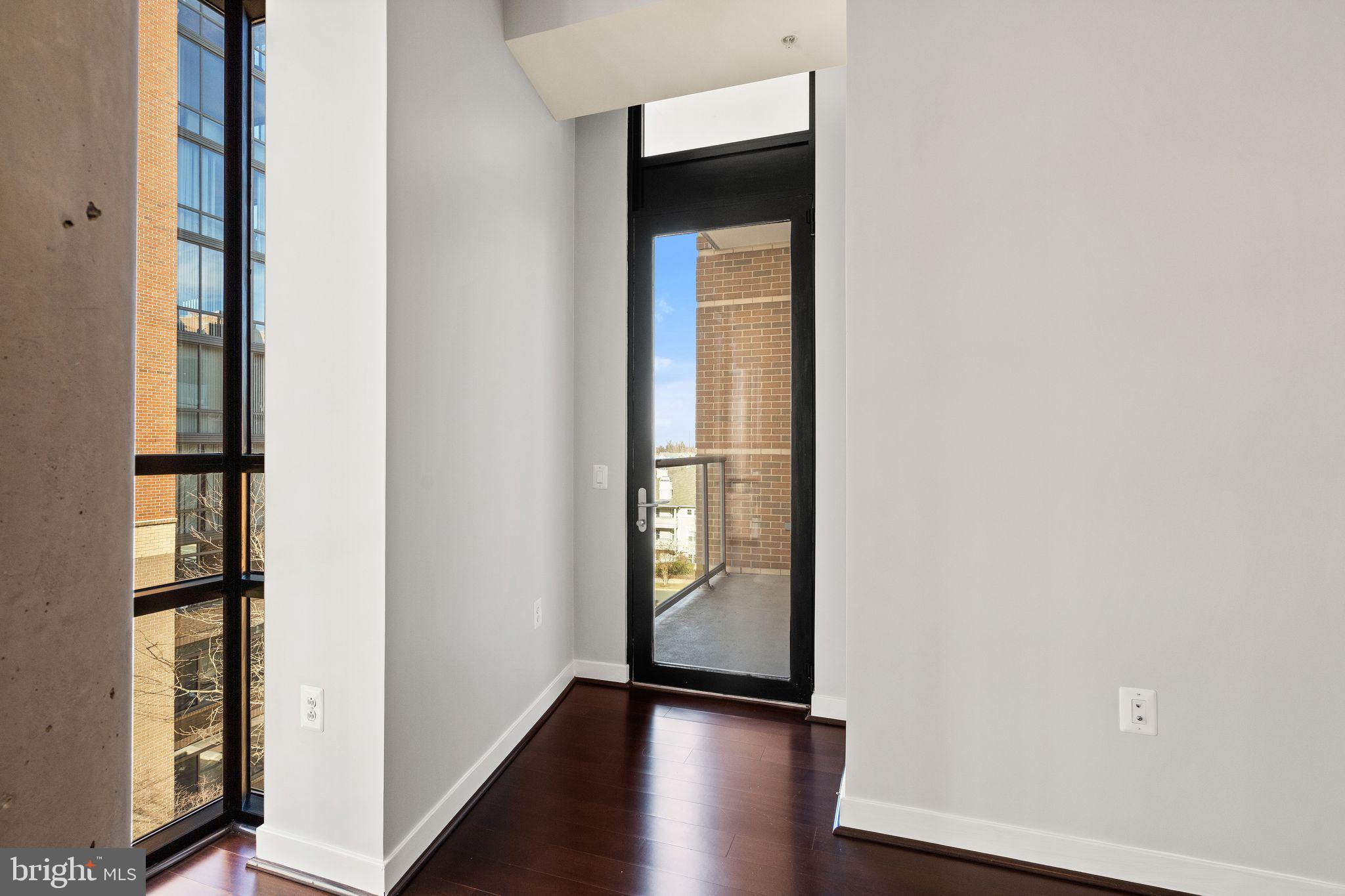 MIDTOWN ALEXANDRIA STATION CONDOMINIUM - Residential