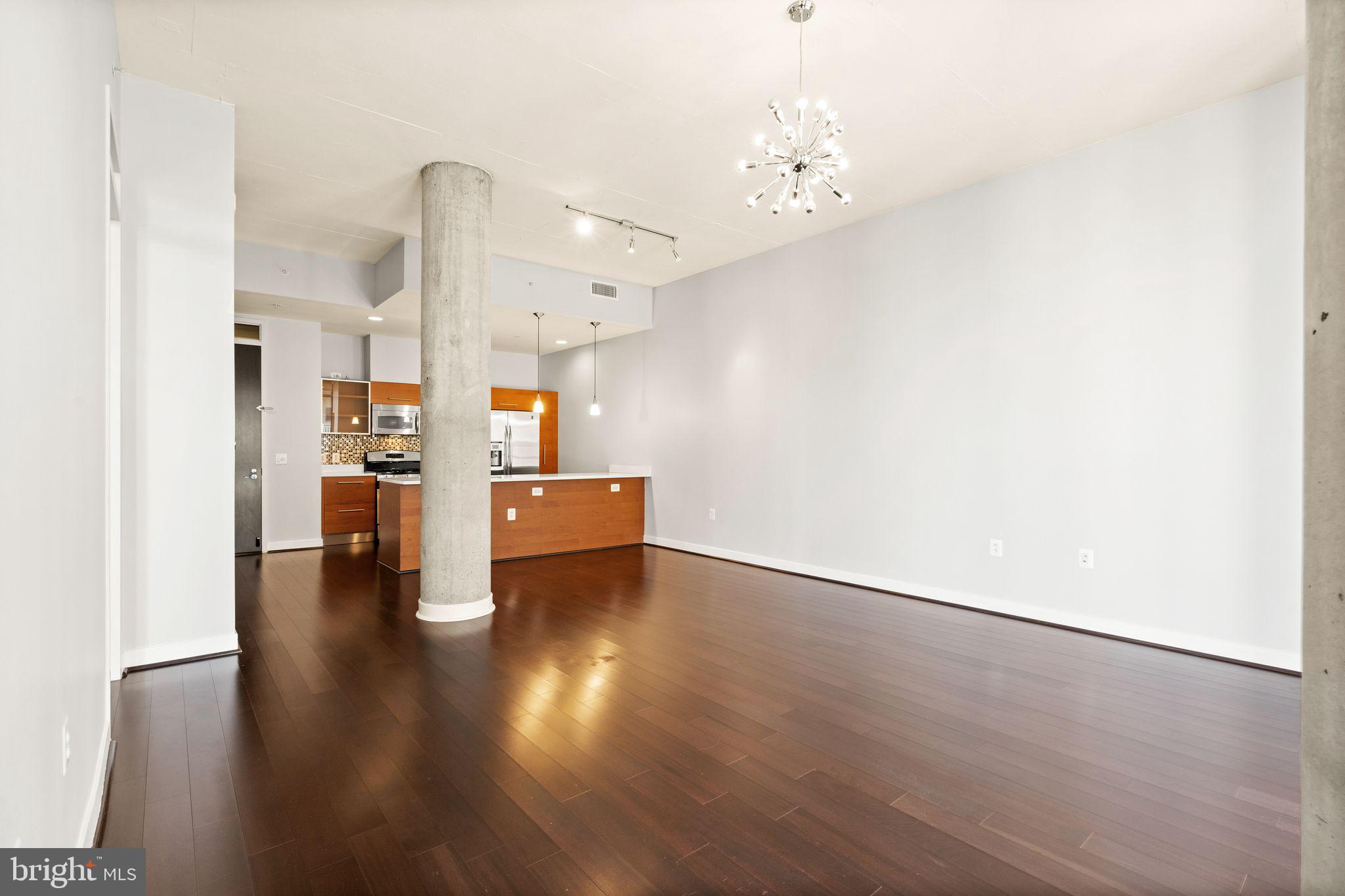 MIDTOWN ALEXANDRIA STATION CONDOMINIUM - Residential