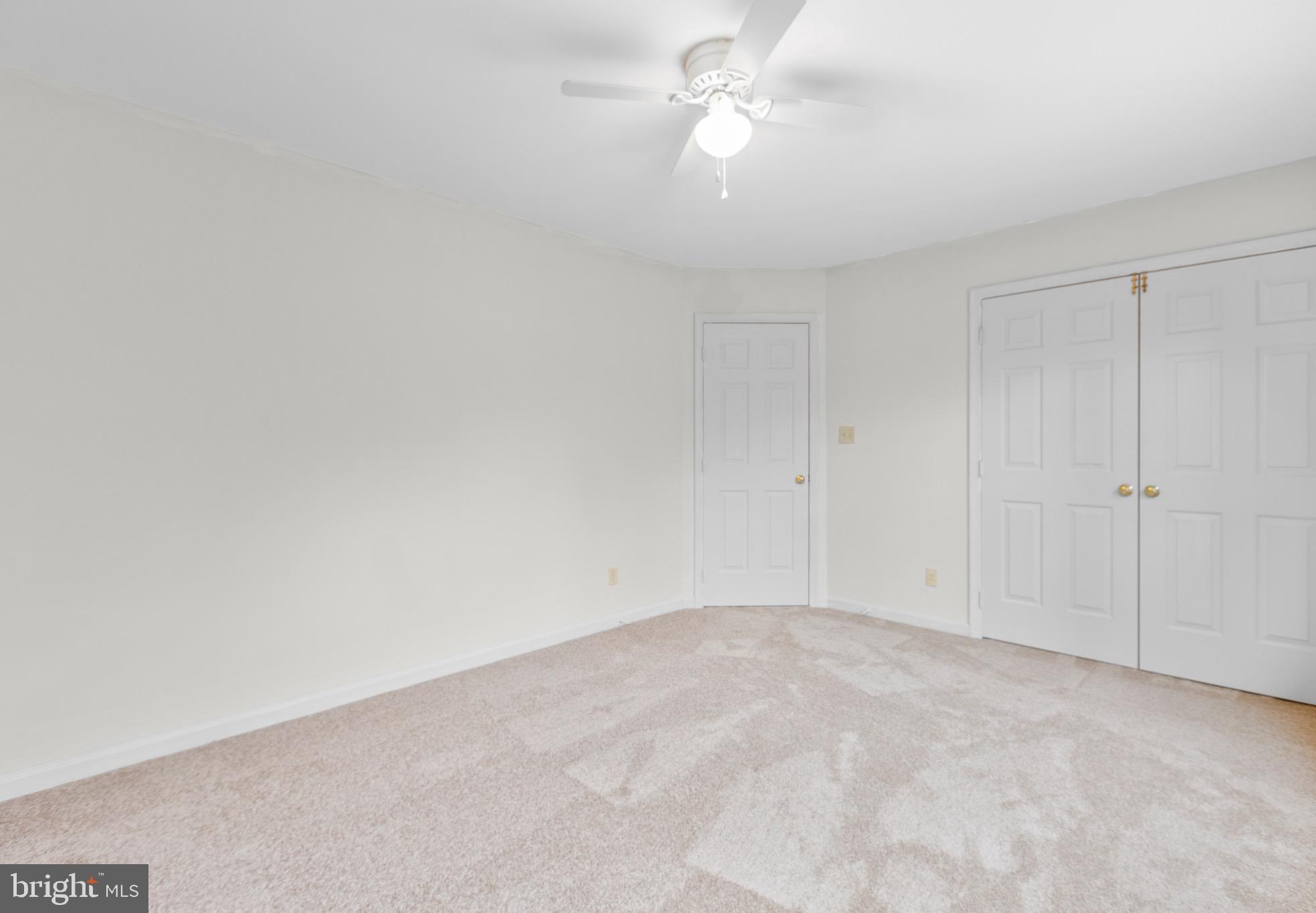 SIX LAKES WEST - Residential